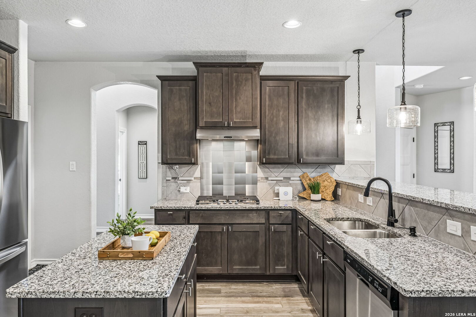 3586 KING TERRACE