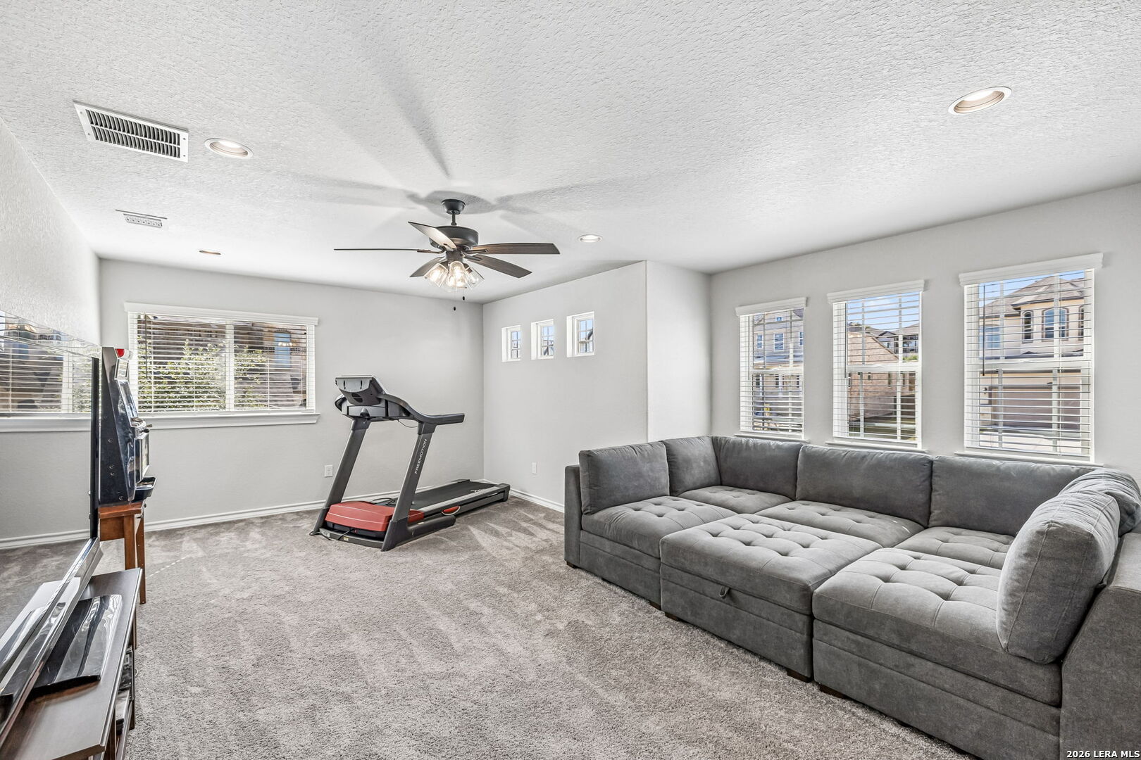 3586 KING TERRACE