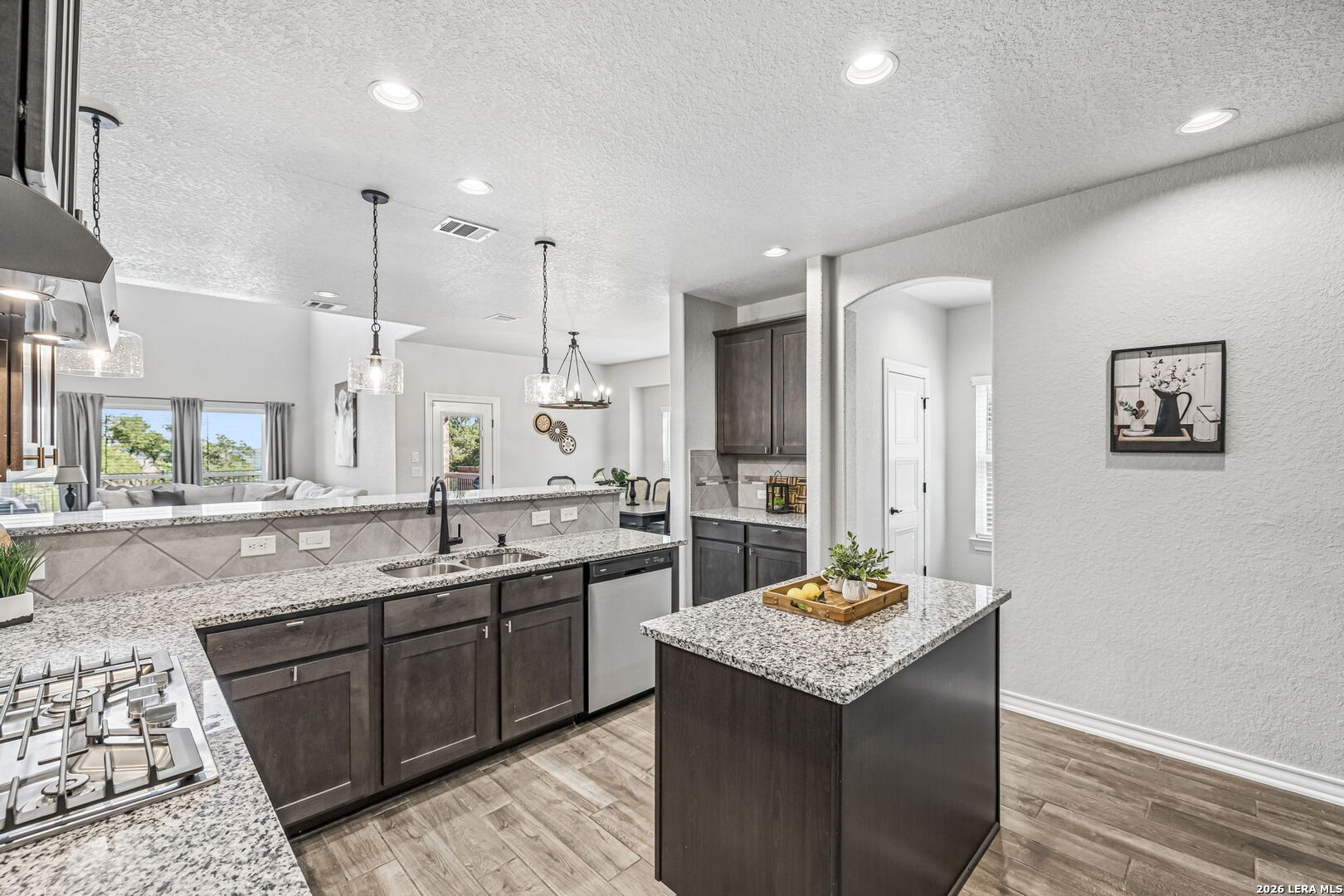 3586 KING TERRACE
