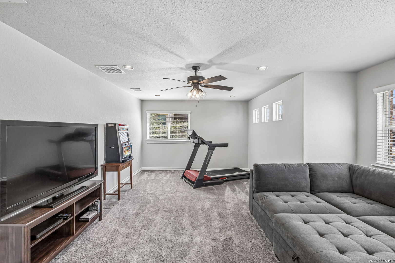 3586 KING TERRACE