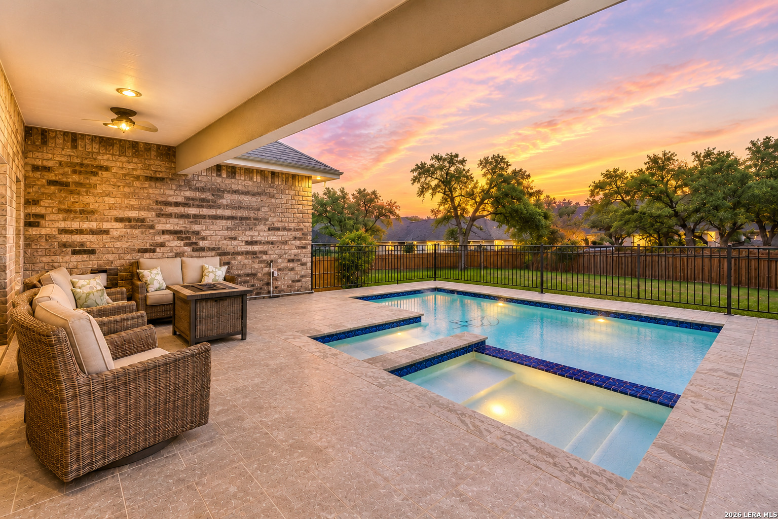 3586 KING TERRACE