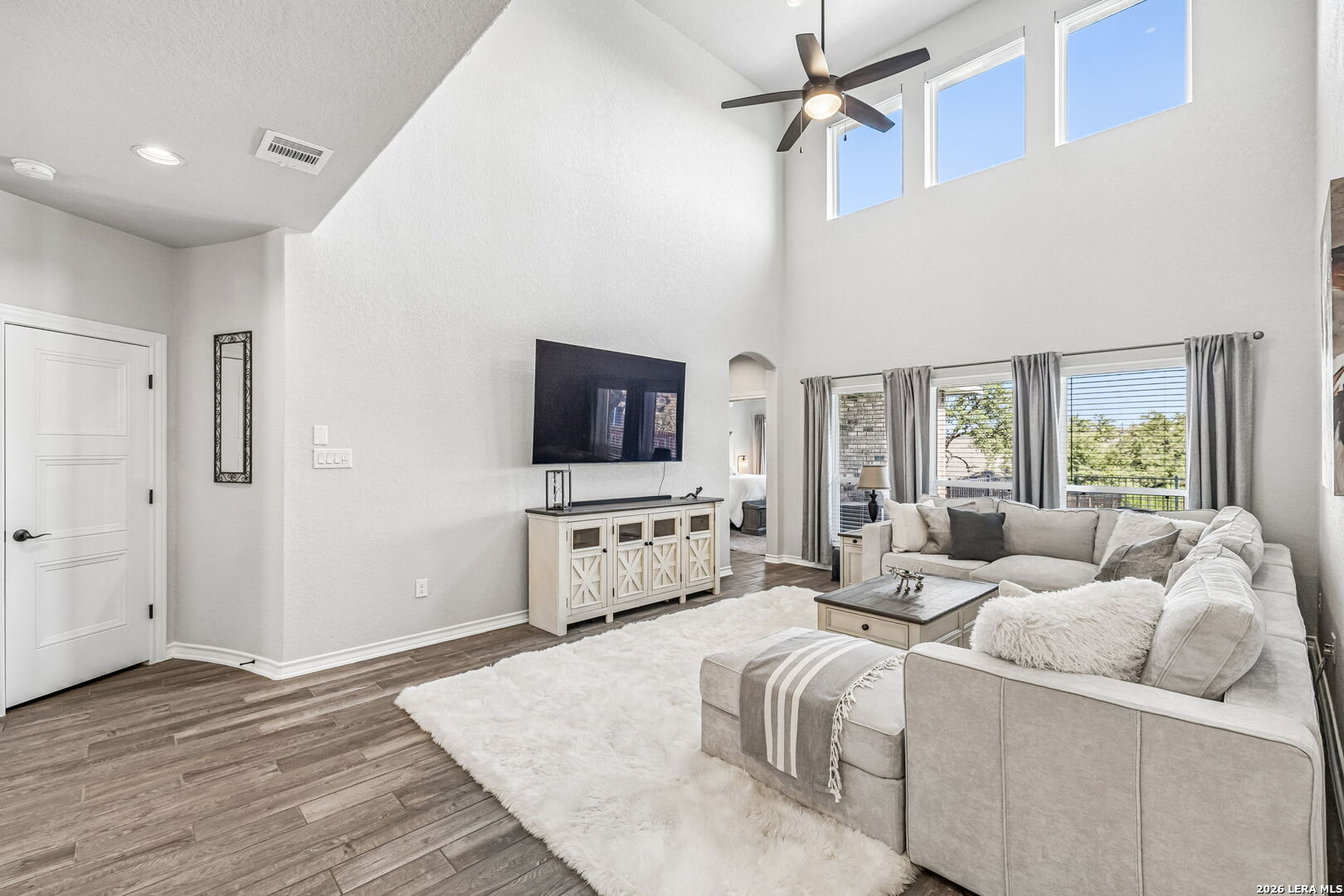 3586 KING TERRACE