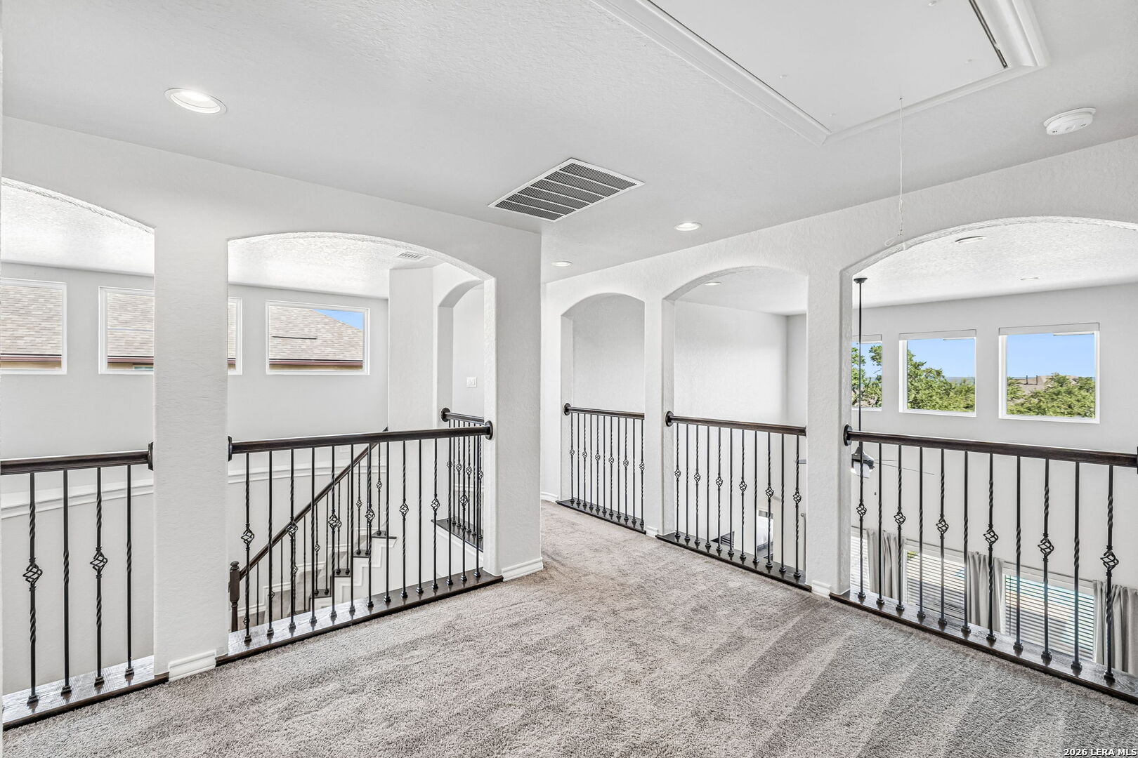 3586 KING TERRACE
