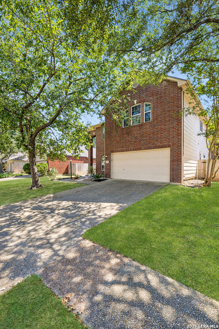 2026 Thicket Trail Dr