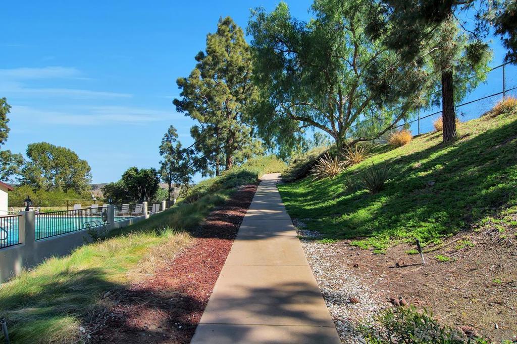 5423 Spencer Ln