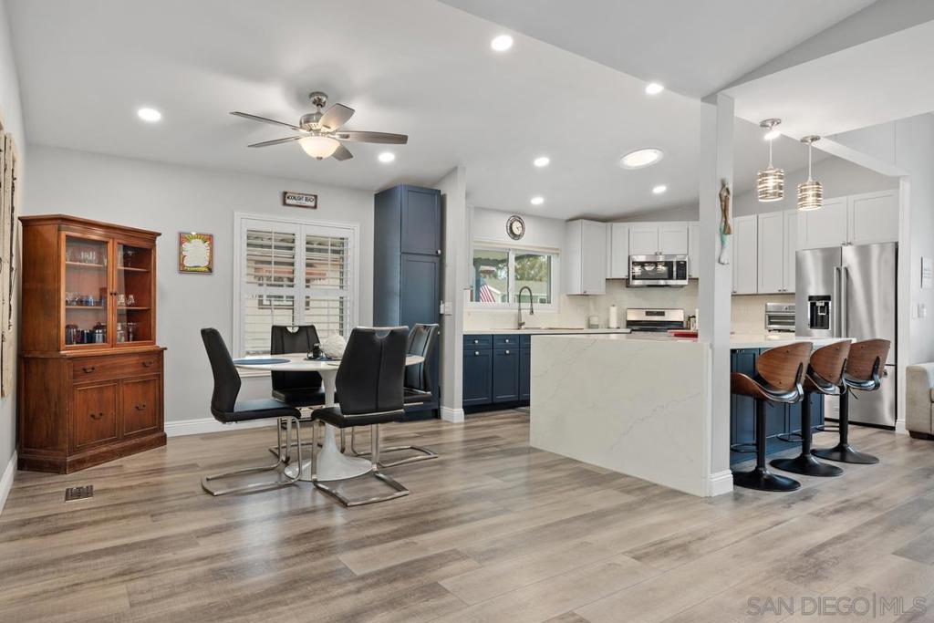 5423 Spencer Ln