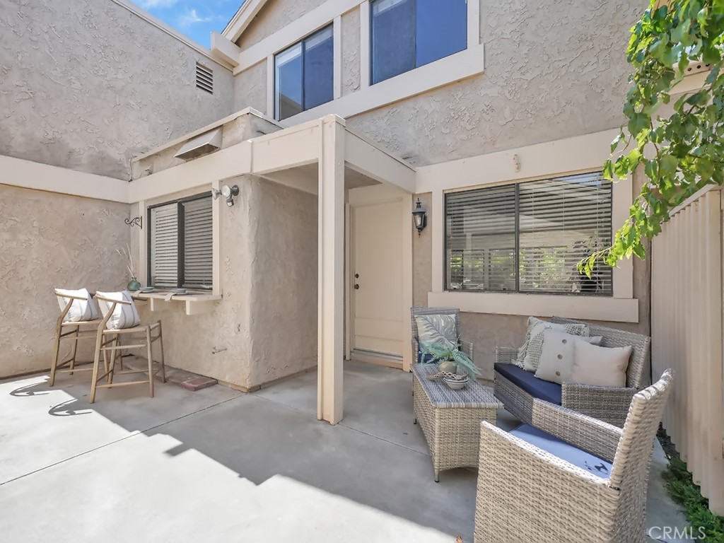 720 E Avenida Magdalena