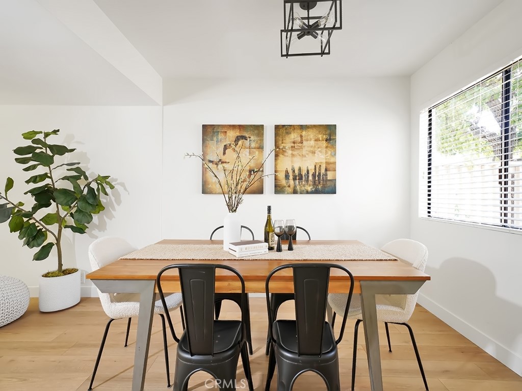 720 E Avenida Magdalena