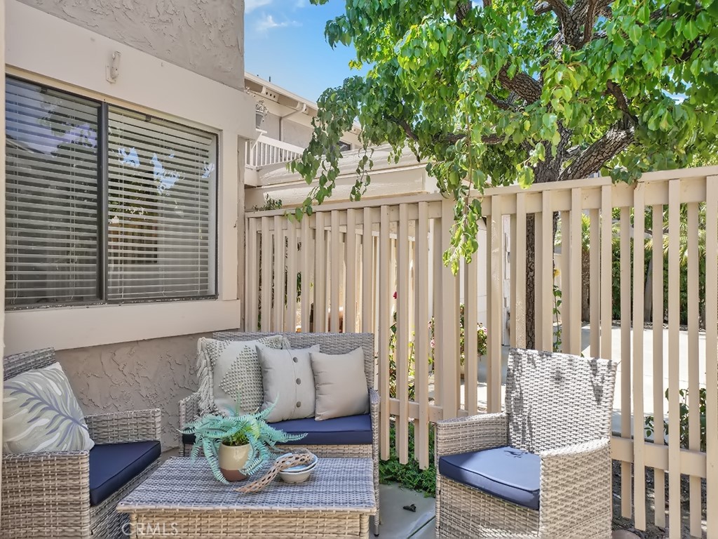 720 E Avenida Magdalena