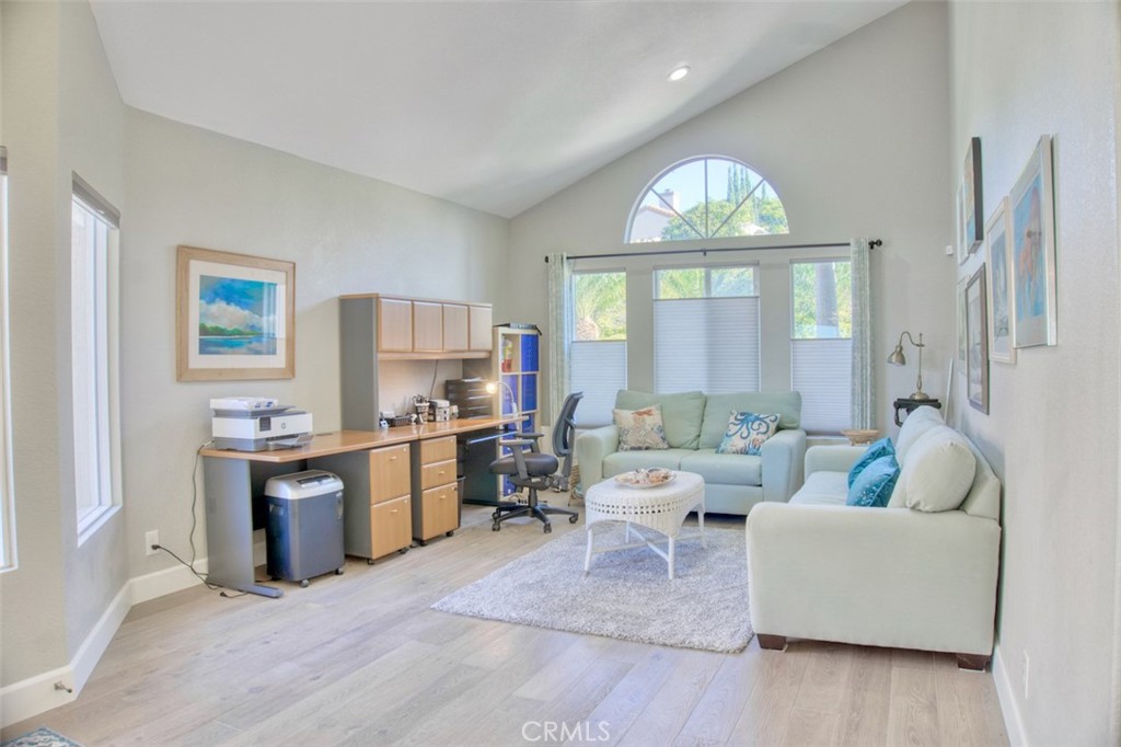 1008 Calle Venezia