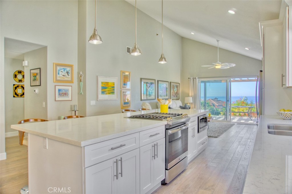 1008 Calle Venezia