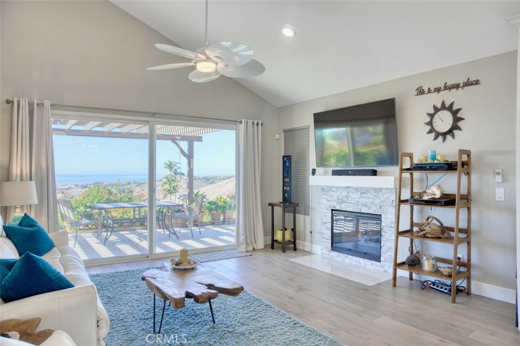 1008 Calle Venezia