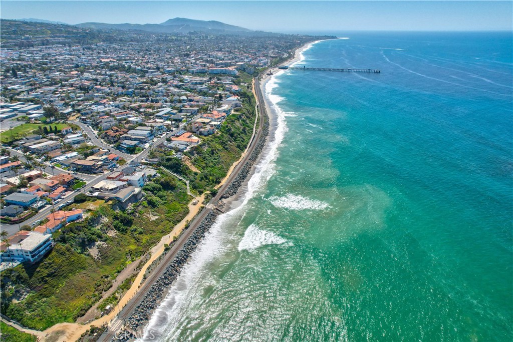 206 Avenida De La Grulla