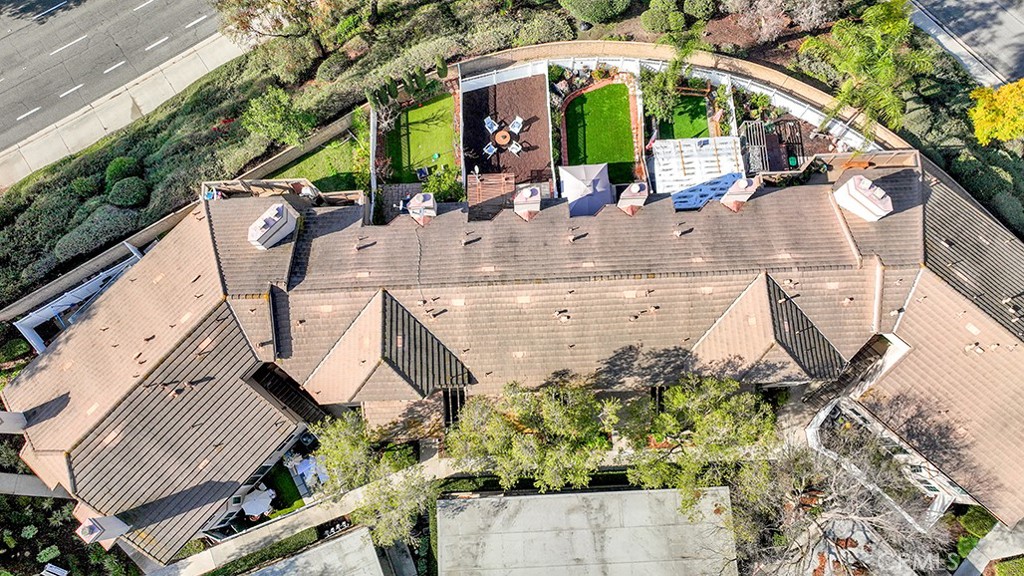 24383 Marquis Court 289