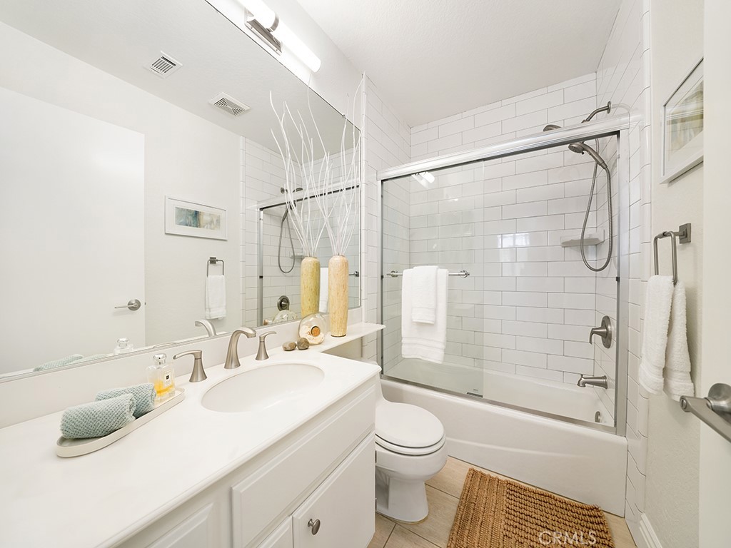 24383 Marquis Court 289