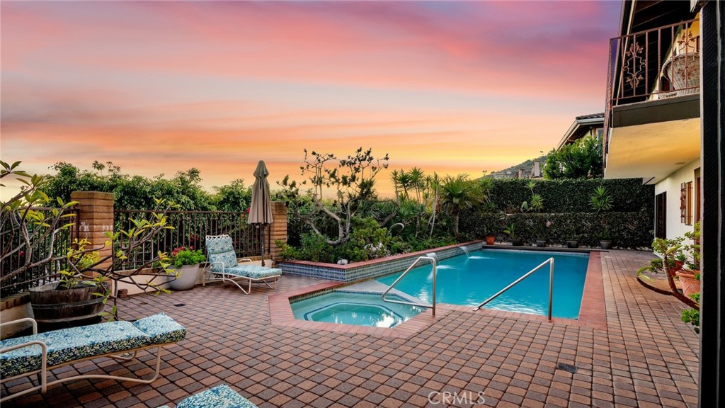 32311 Via Mentone