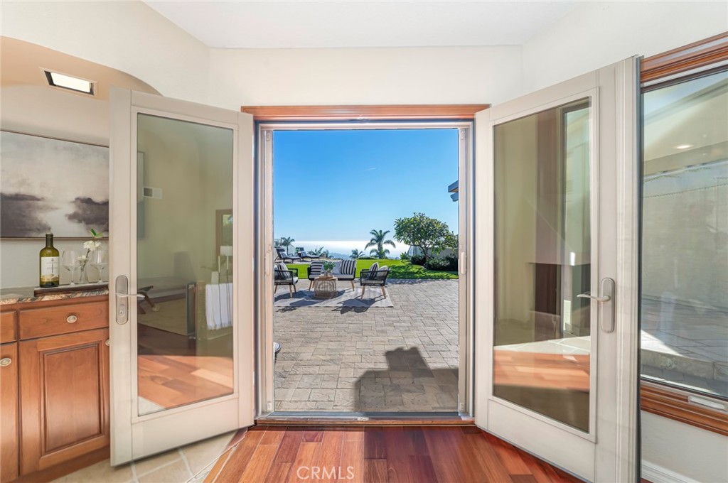 527 Avenida Buenos Aires