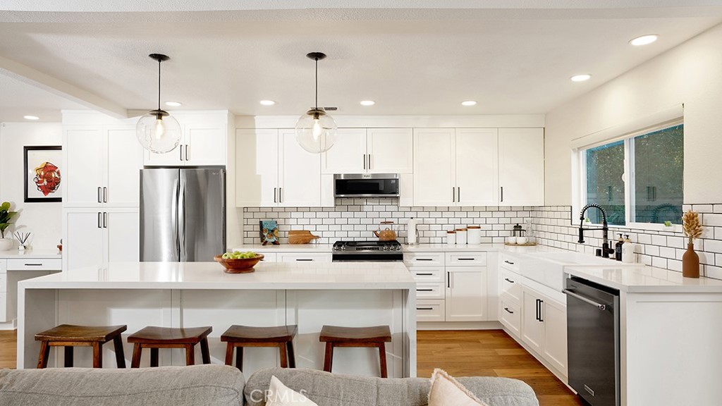 22755 La Quinta Drive