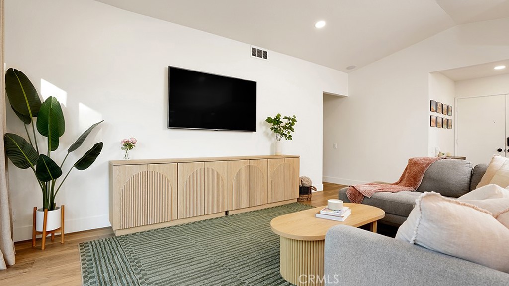 22755 La Quinta Drive