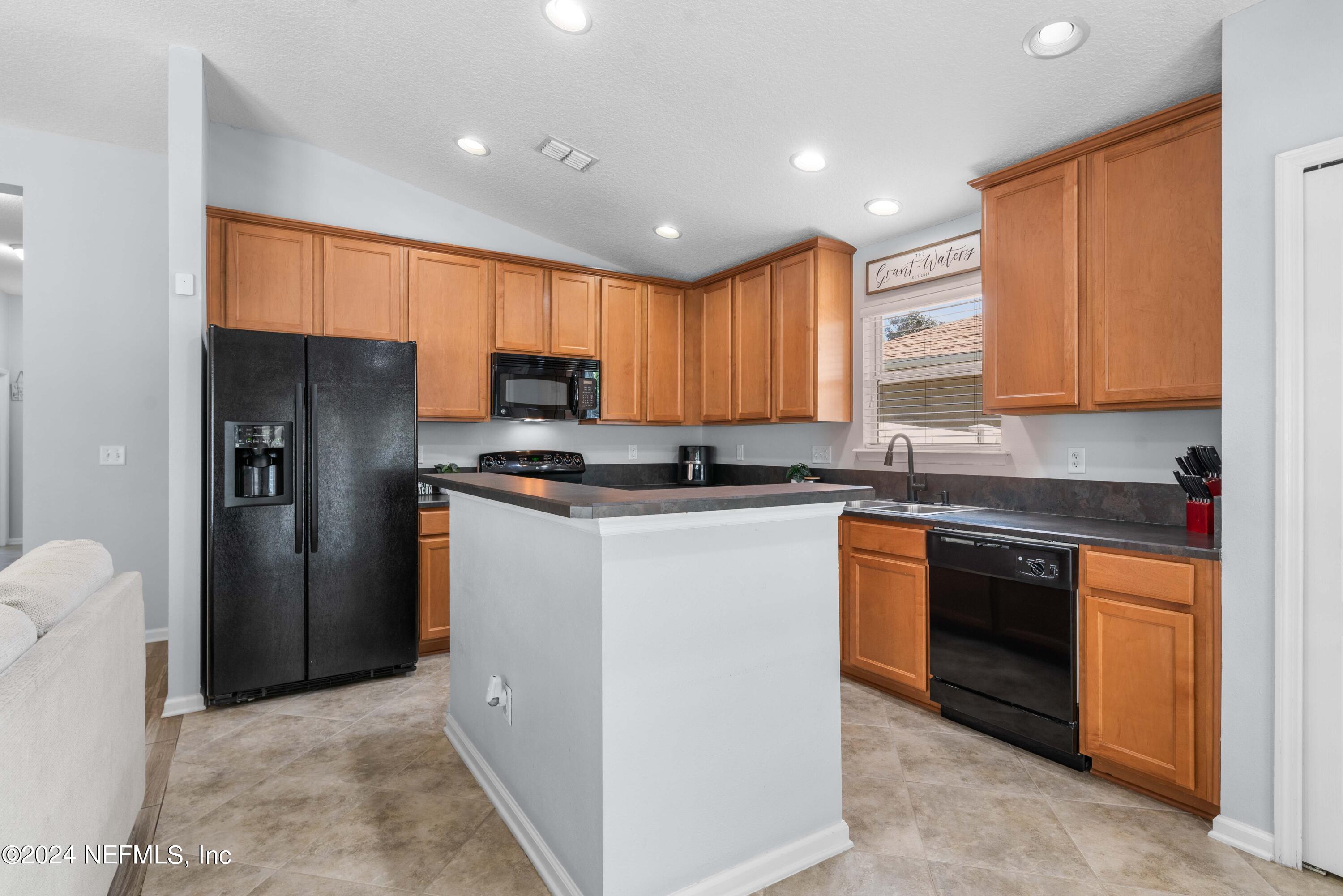 12427 SUGARBERRY Way