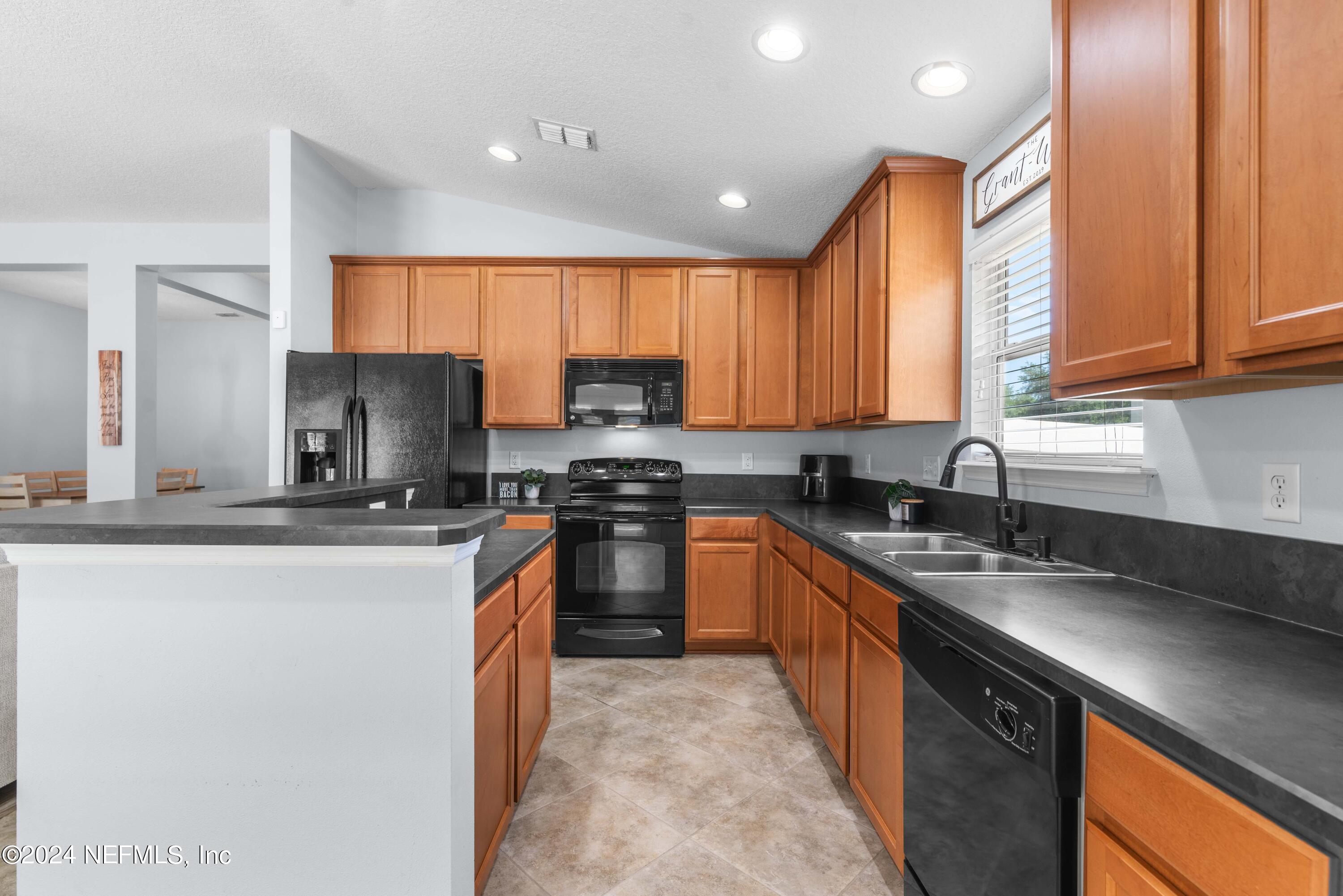12427 SUGARBERRY Way