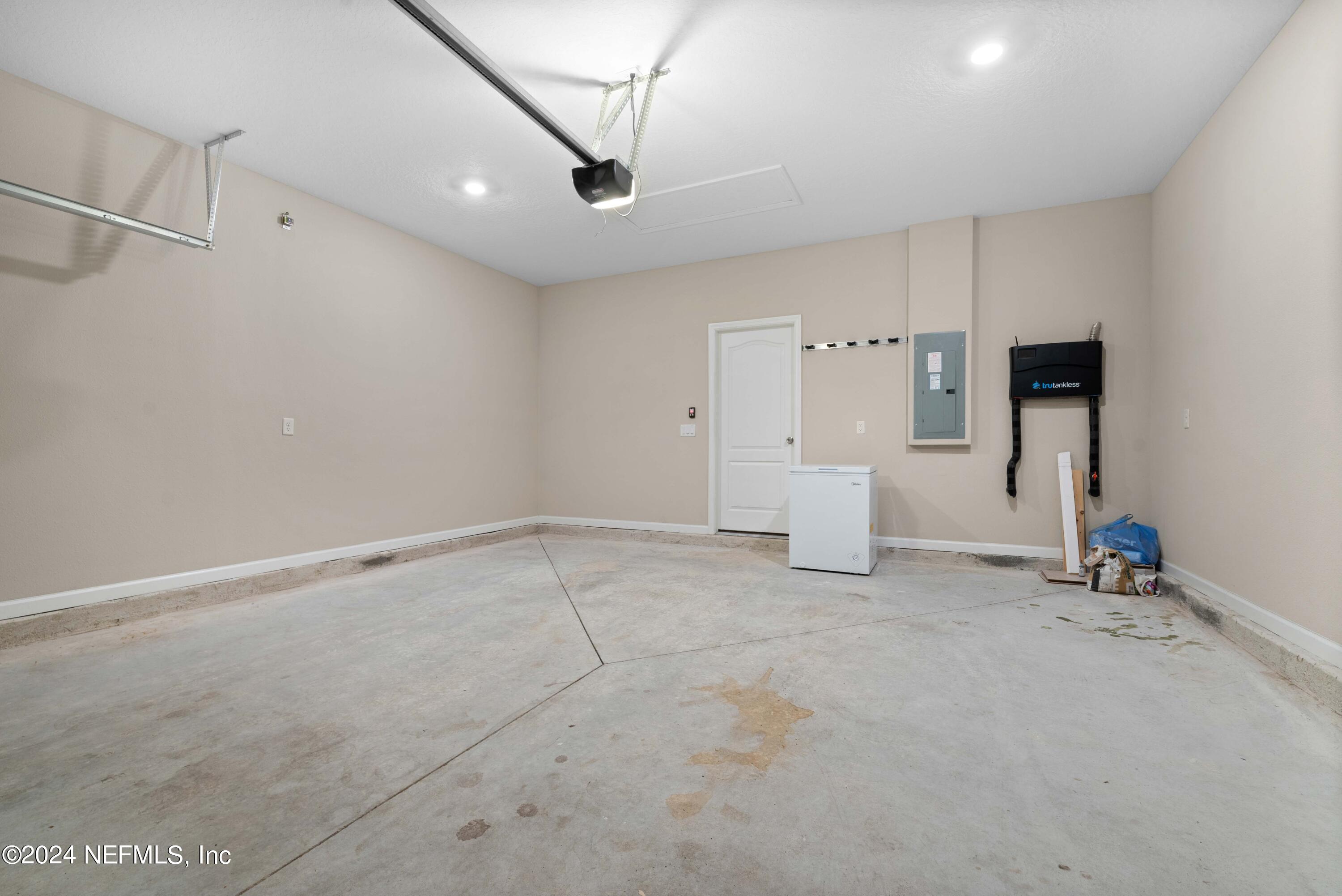 6540 LONGLEAF BRANCH Drive