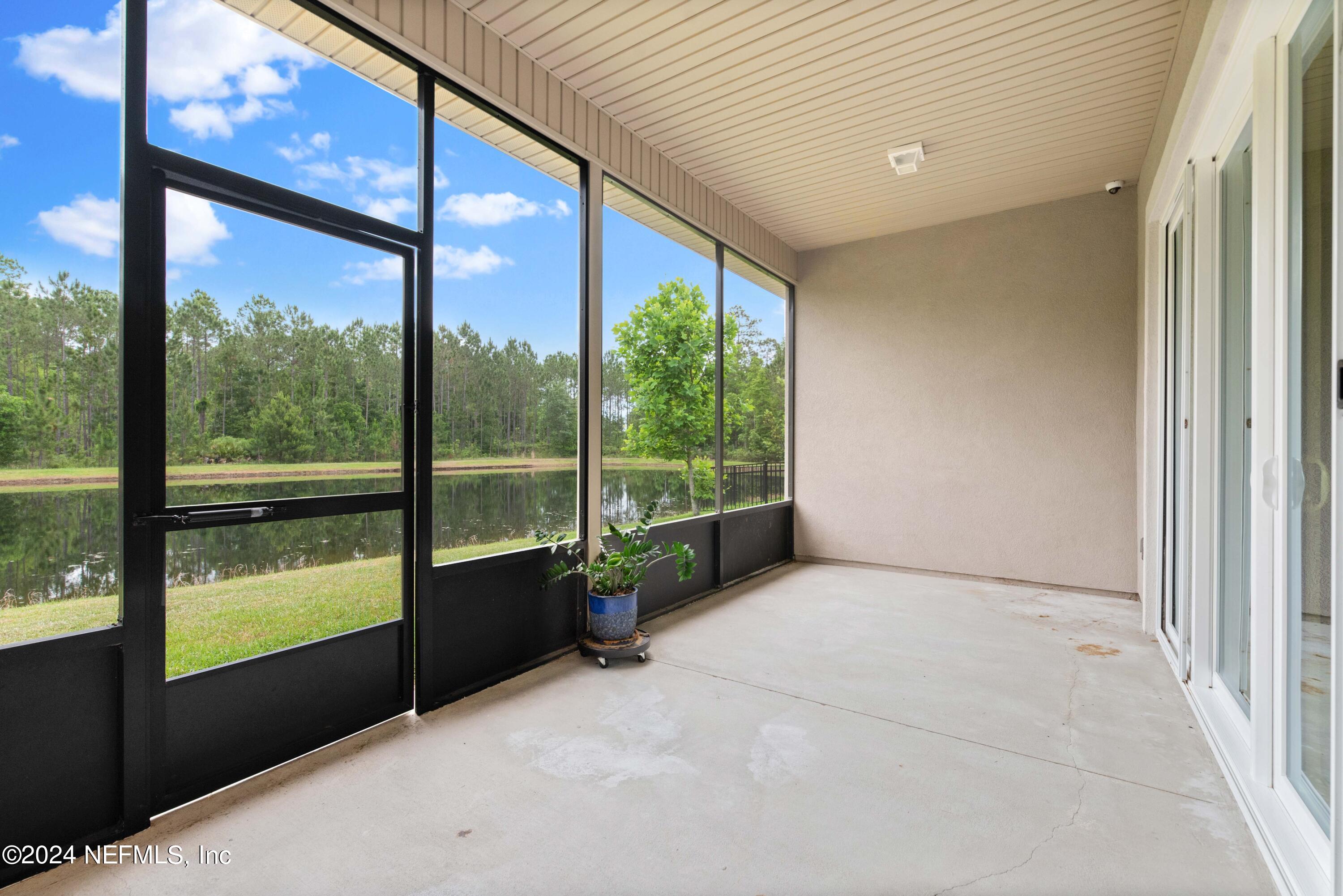 27 JENNIE LAKE Court