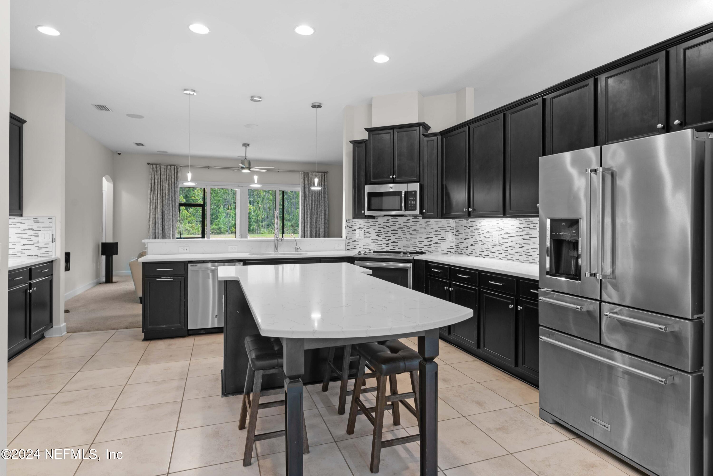 27 JENNIE LAKE Court