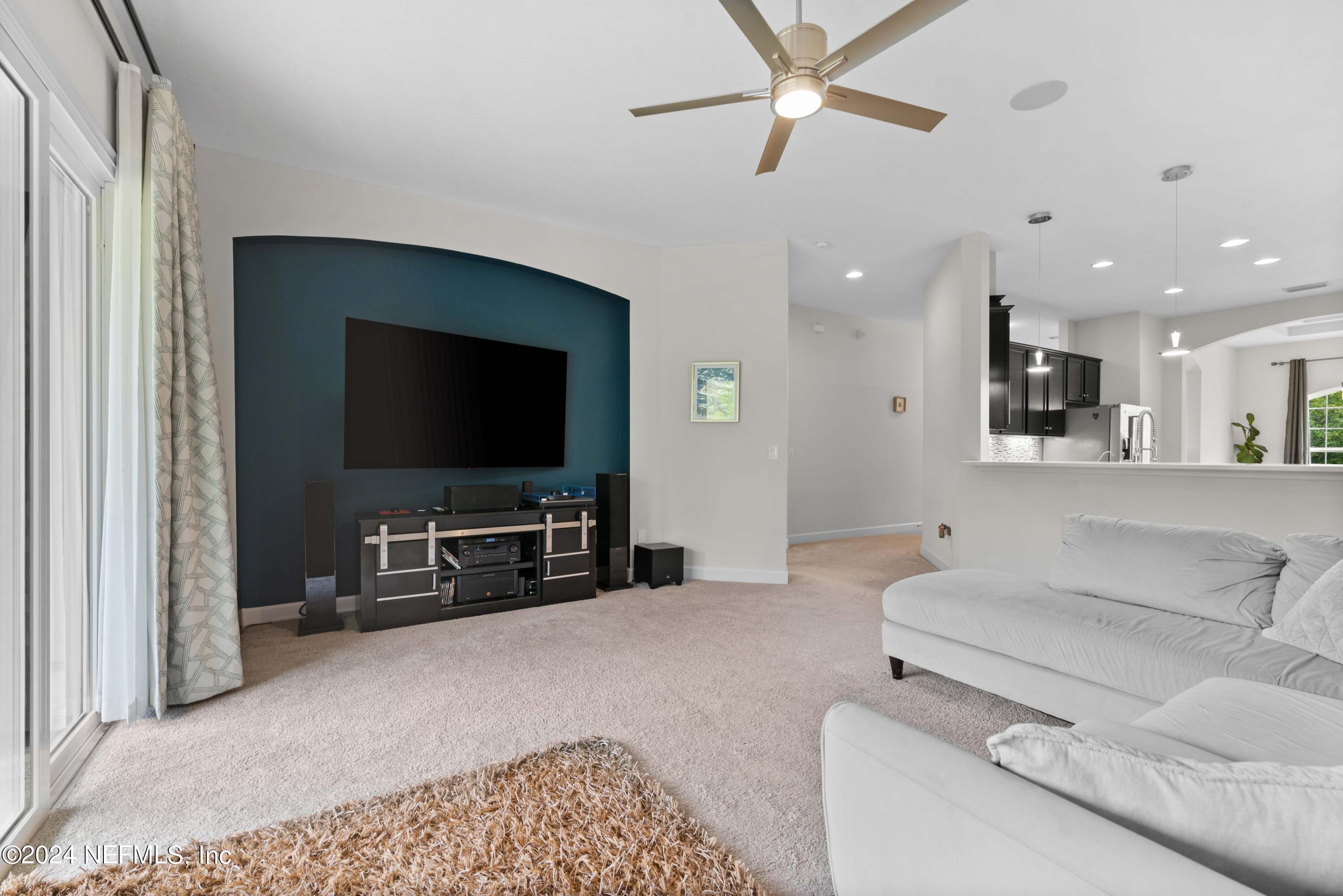 27 JENNIE LAKE Court