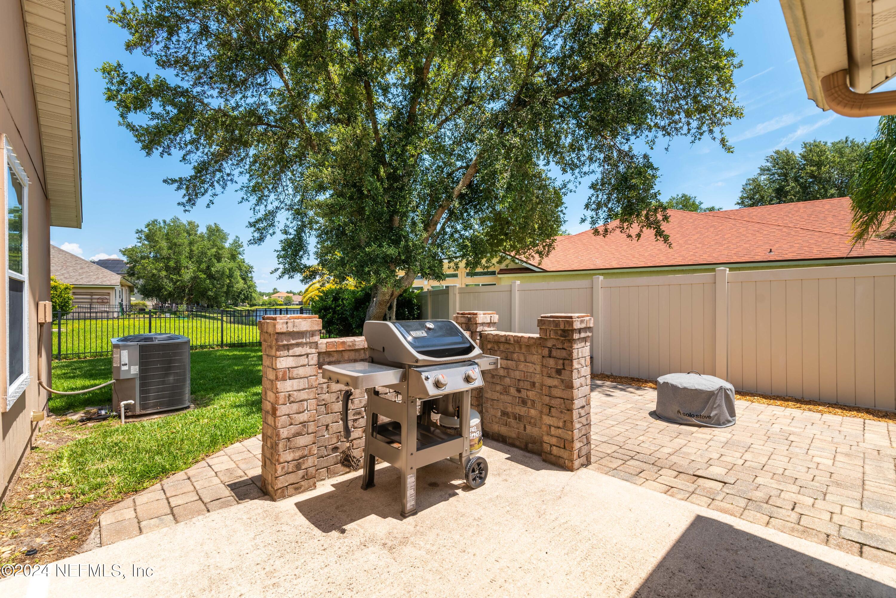 13808 FISH EAGLE Drive W