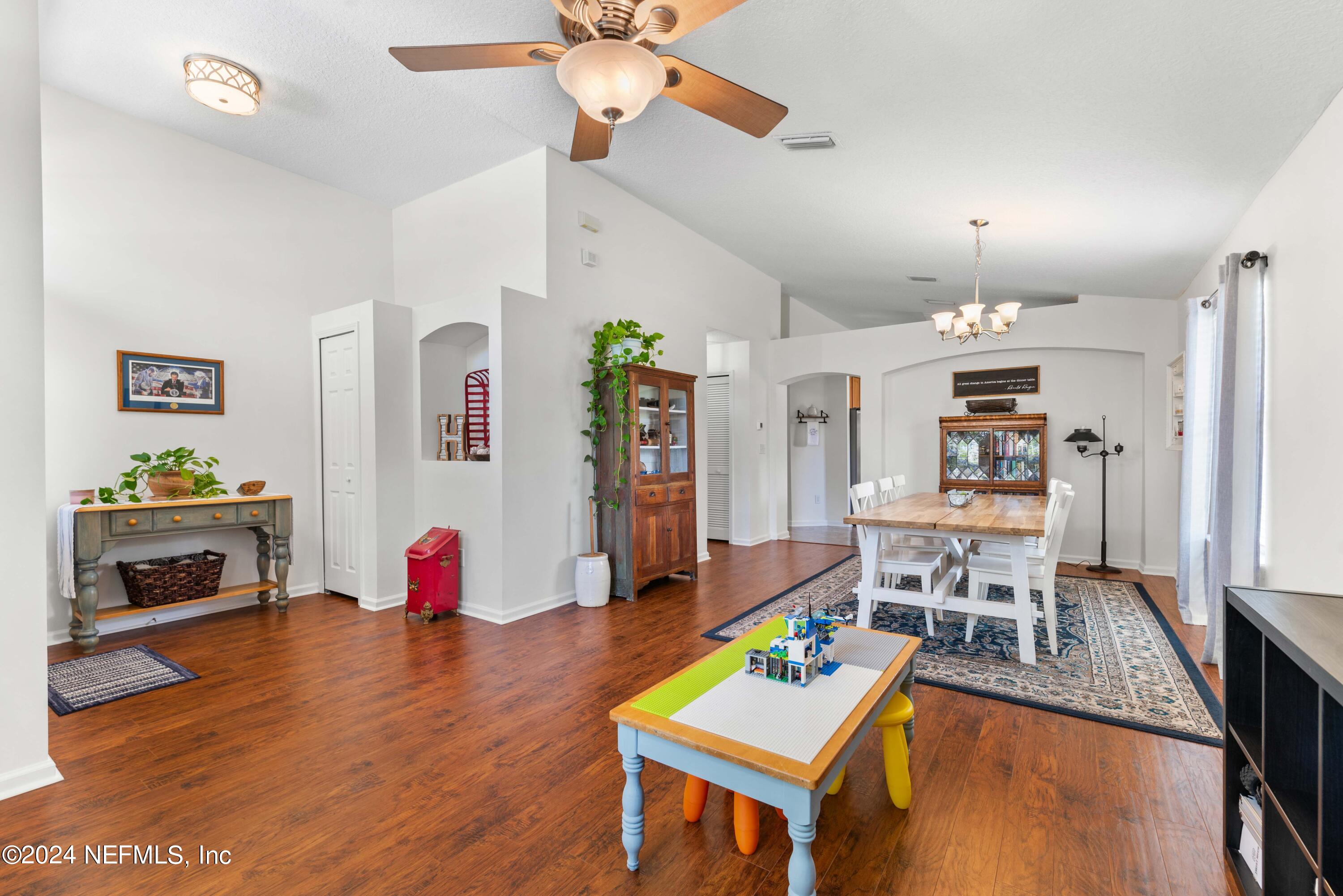 13808 FISH EAGLE Drive W