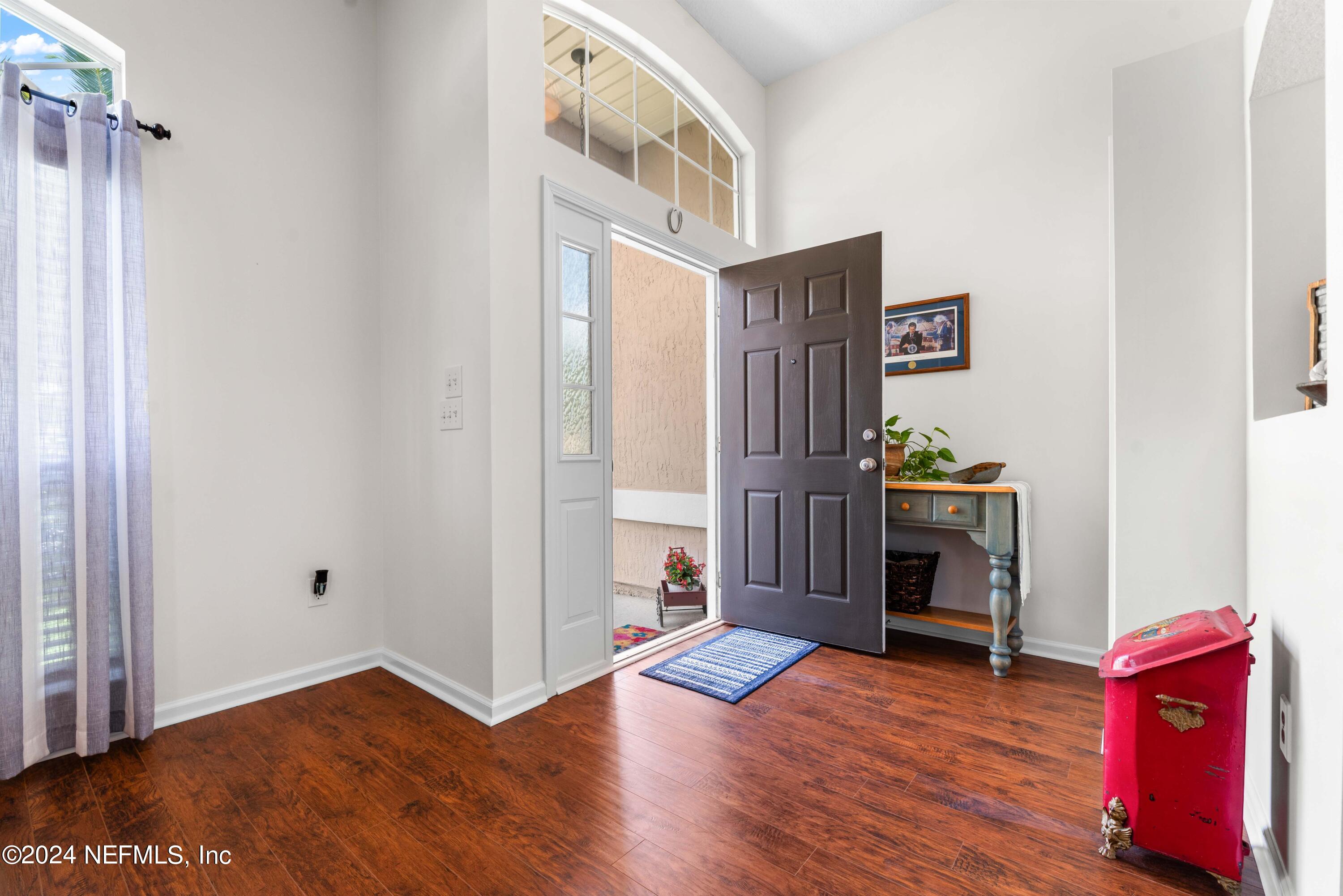 13808 FISH EAGLE Drive W