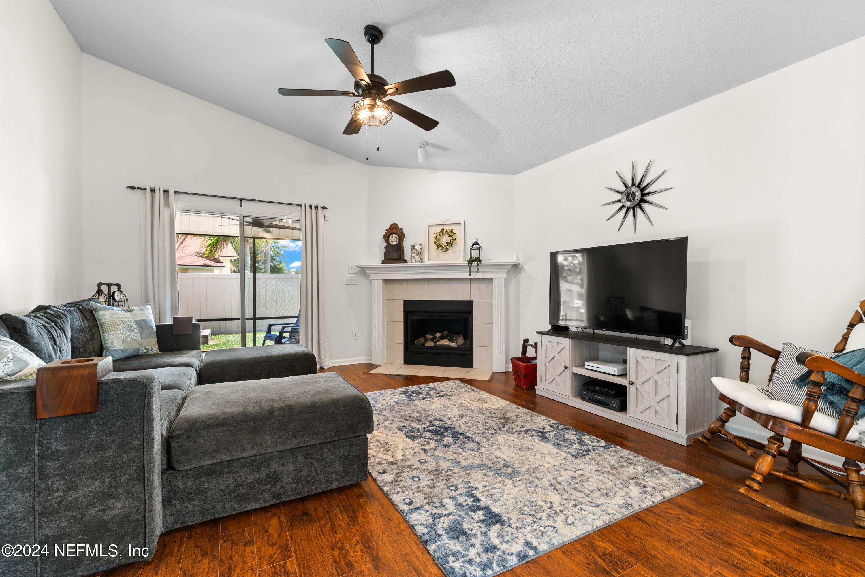 13808 FISH EAGLE Drive W