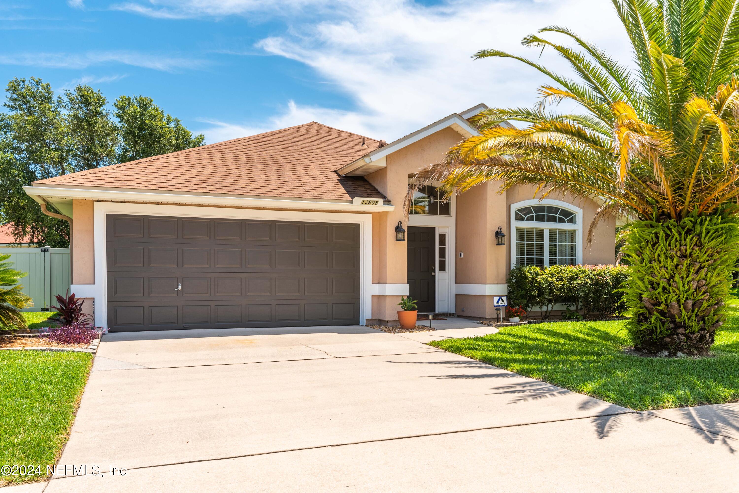 13808 FISH EAGLE Drive W