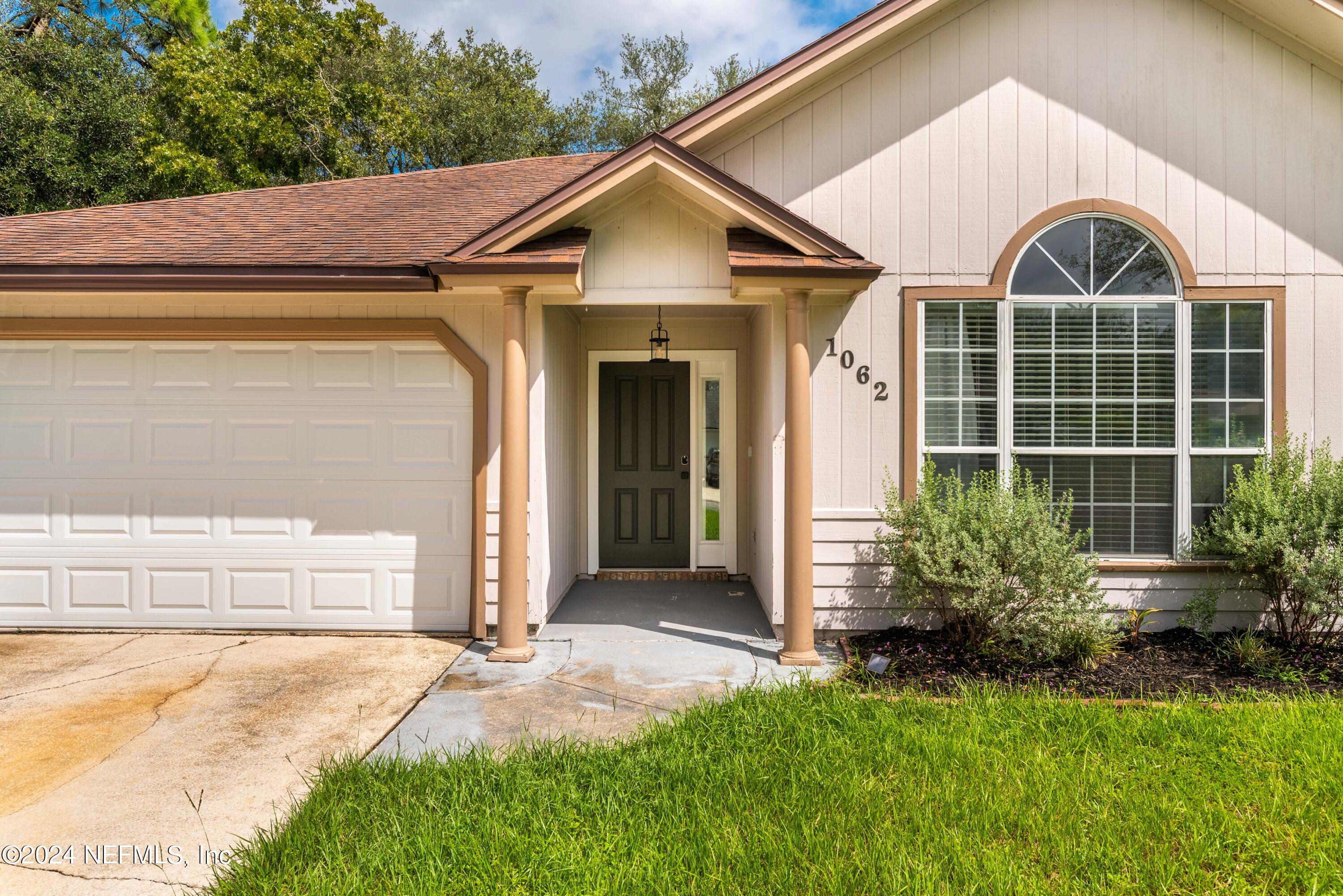 1062 TOLKIEN Lane