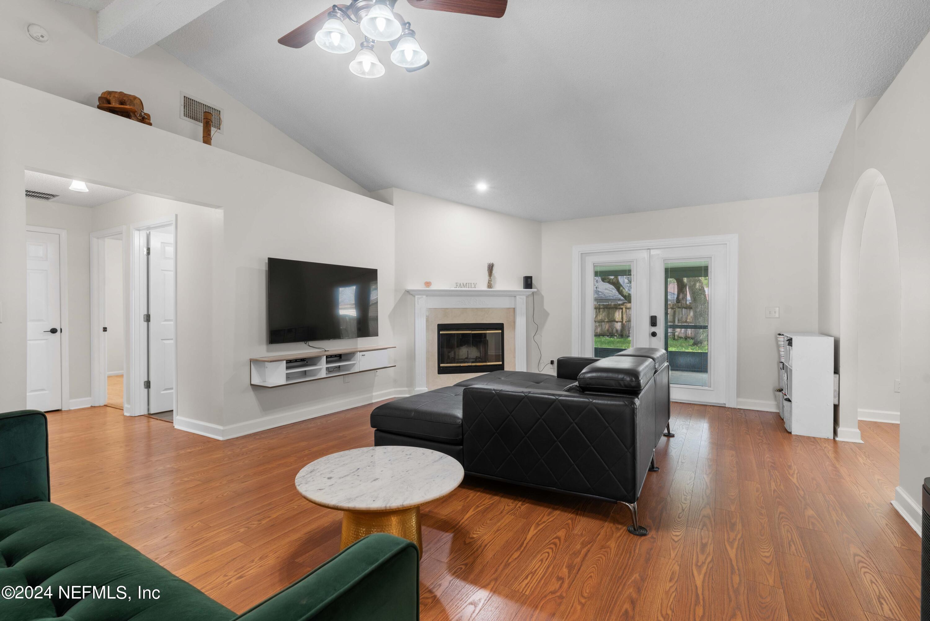 1062 TOLKIEN Lane