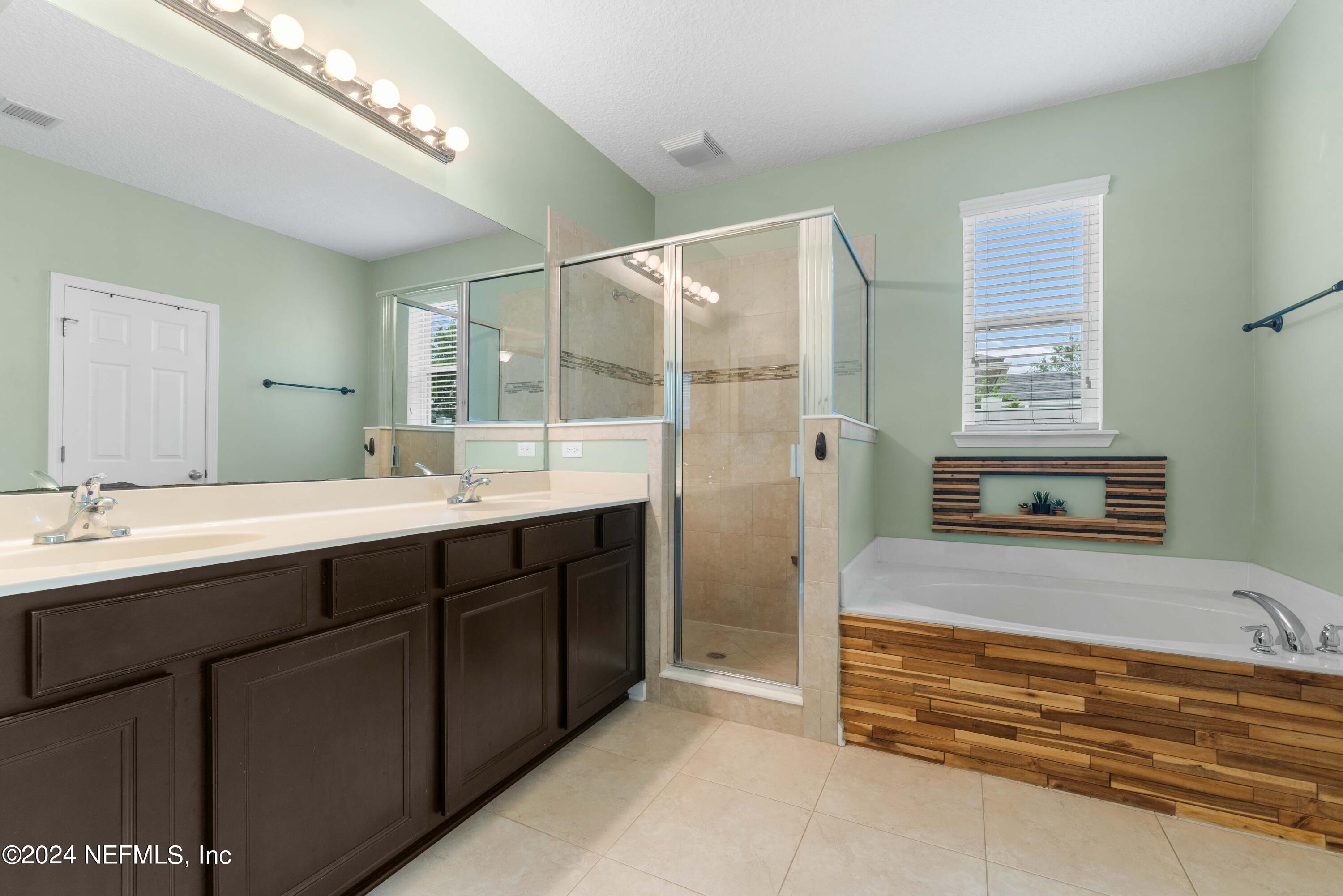 60 WINDSTONE Lane