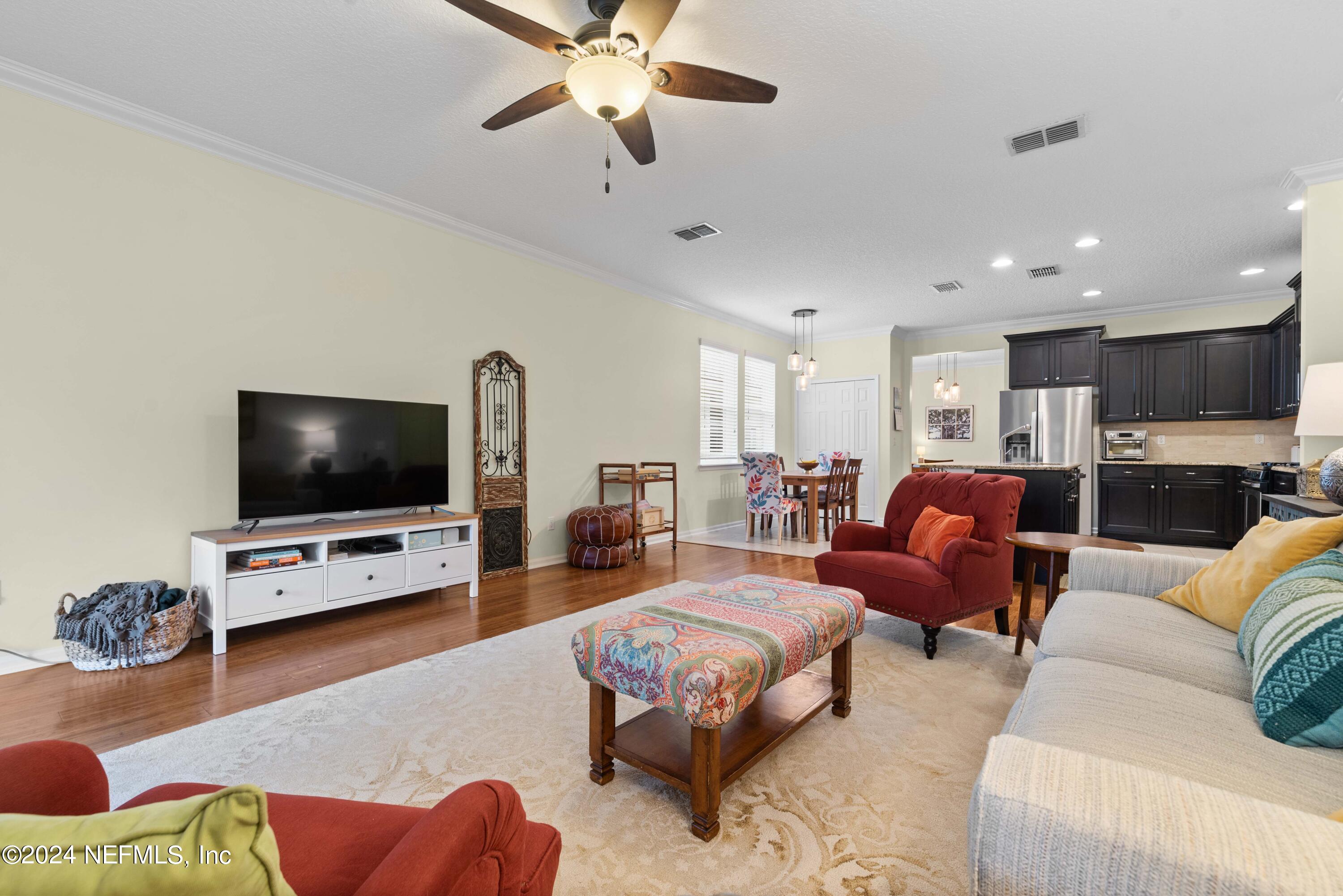 60 WINDSTONE Lane