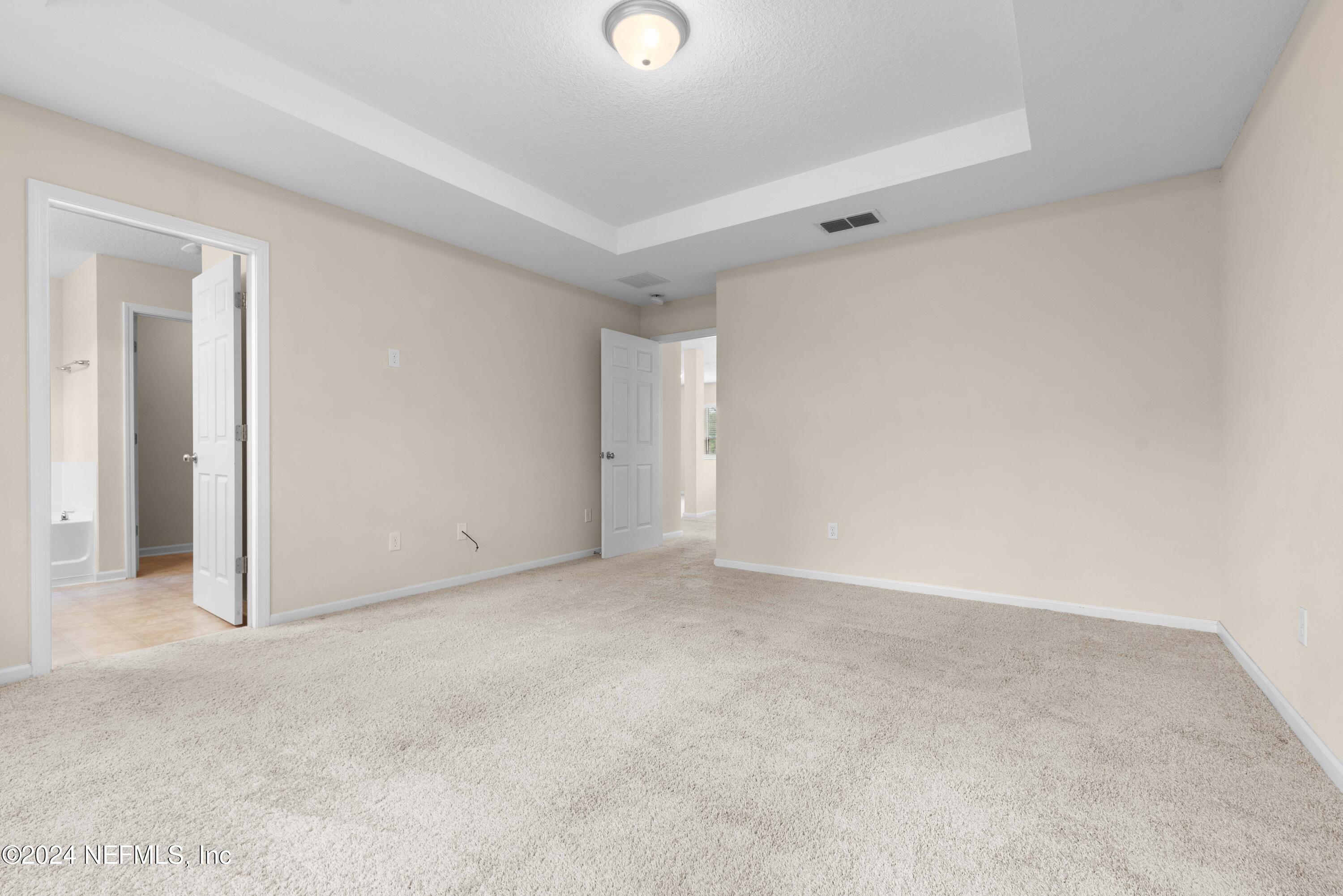 546 AUBURN OAKS Road E