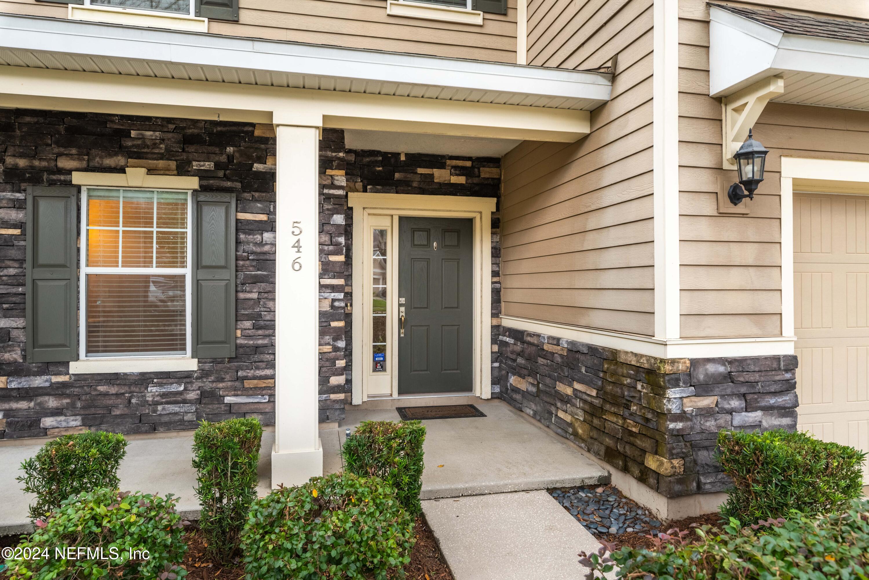546 AUBURN OAKS Road E