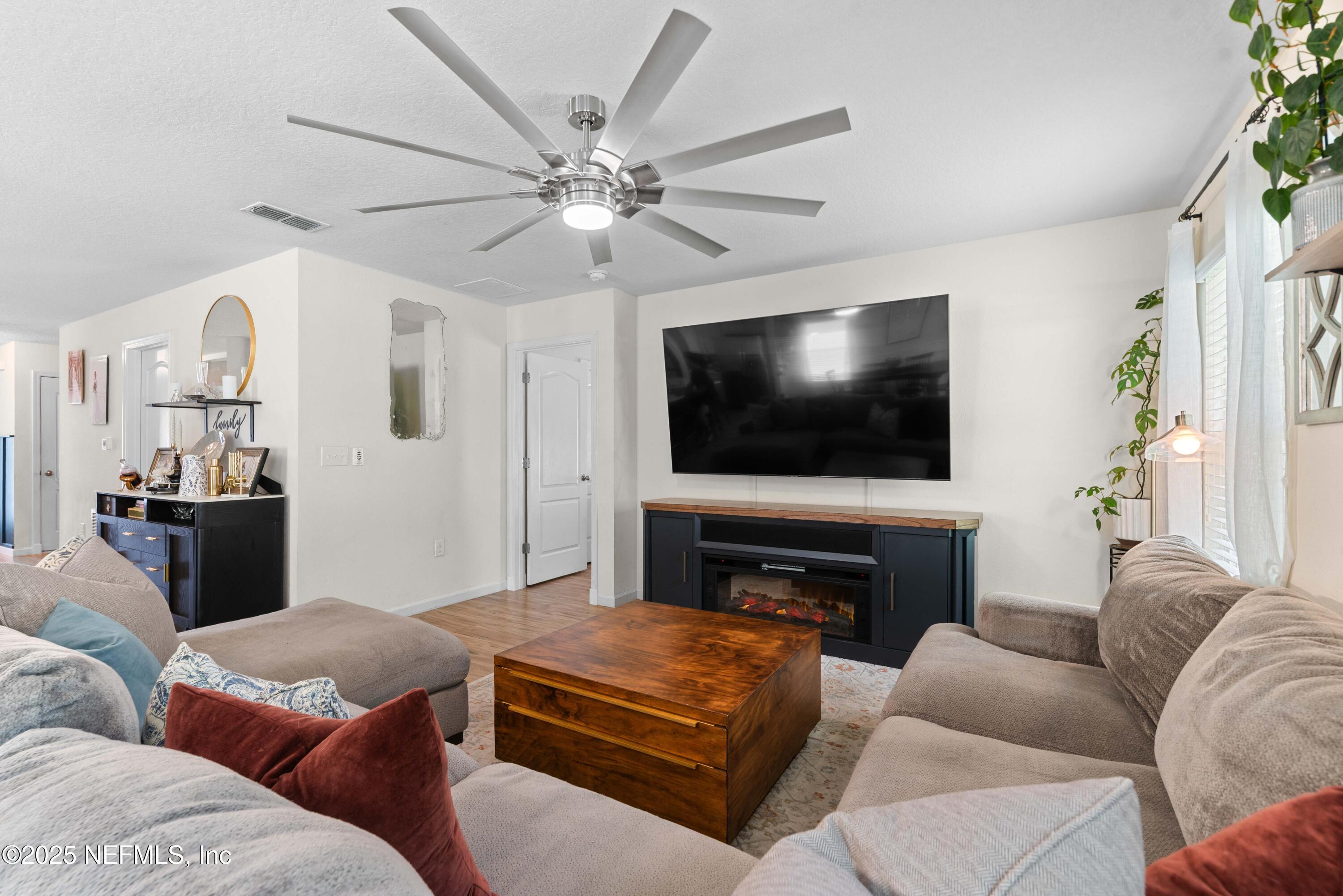 4328 PACKER MEADOW Way