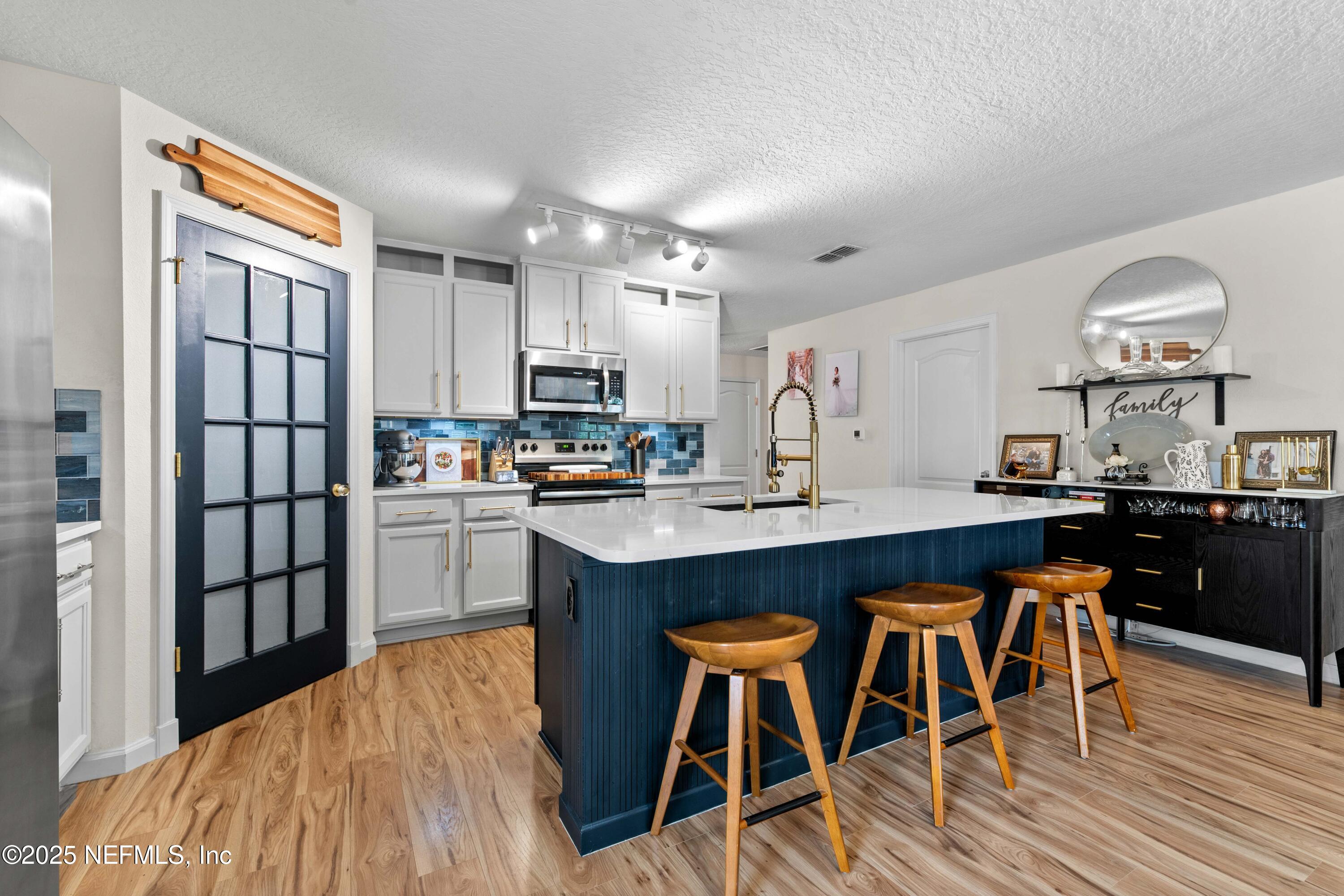 4328 PACKER MEADOW Way