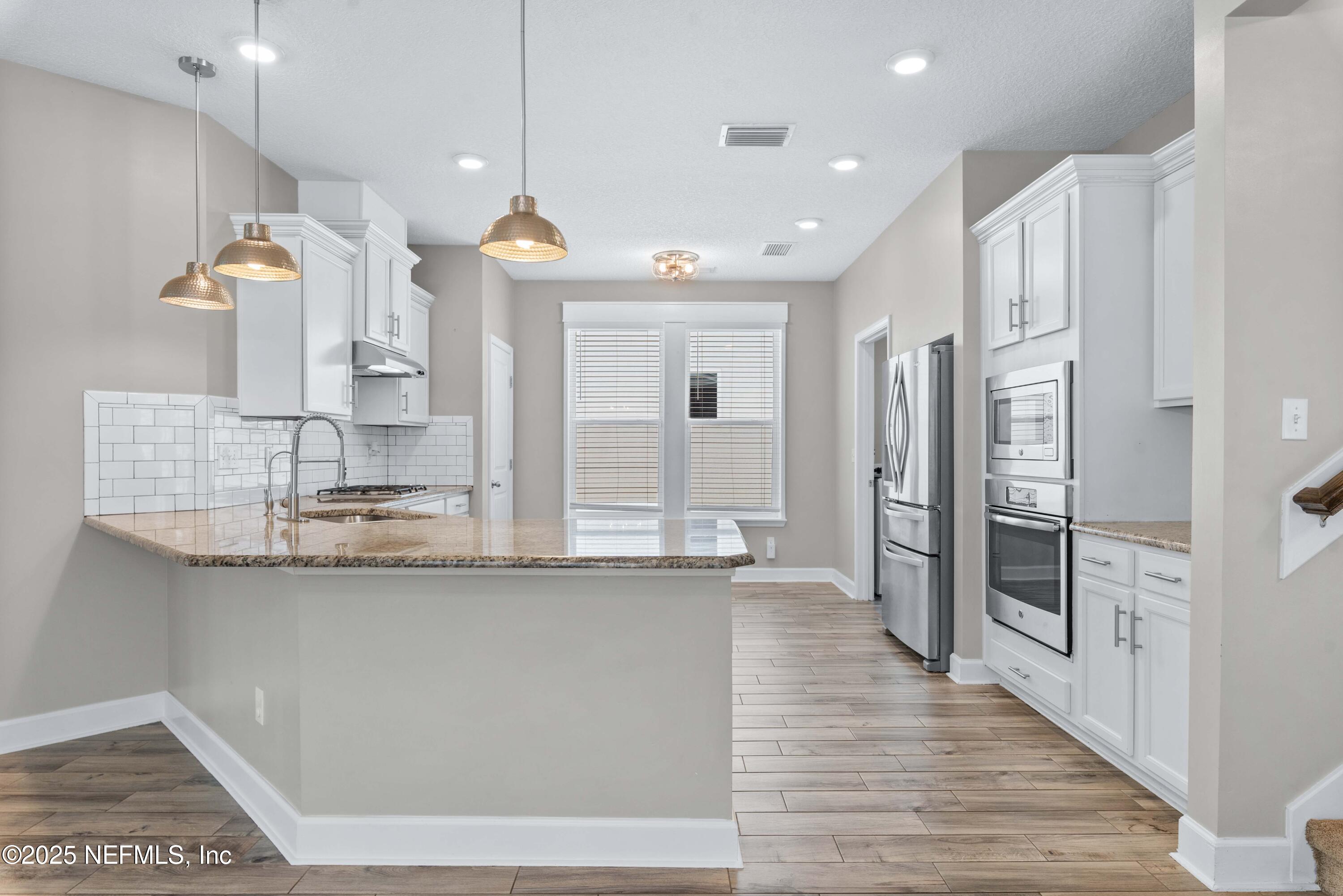 455 CITRUS RIDGE Drive