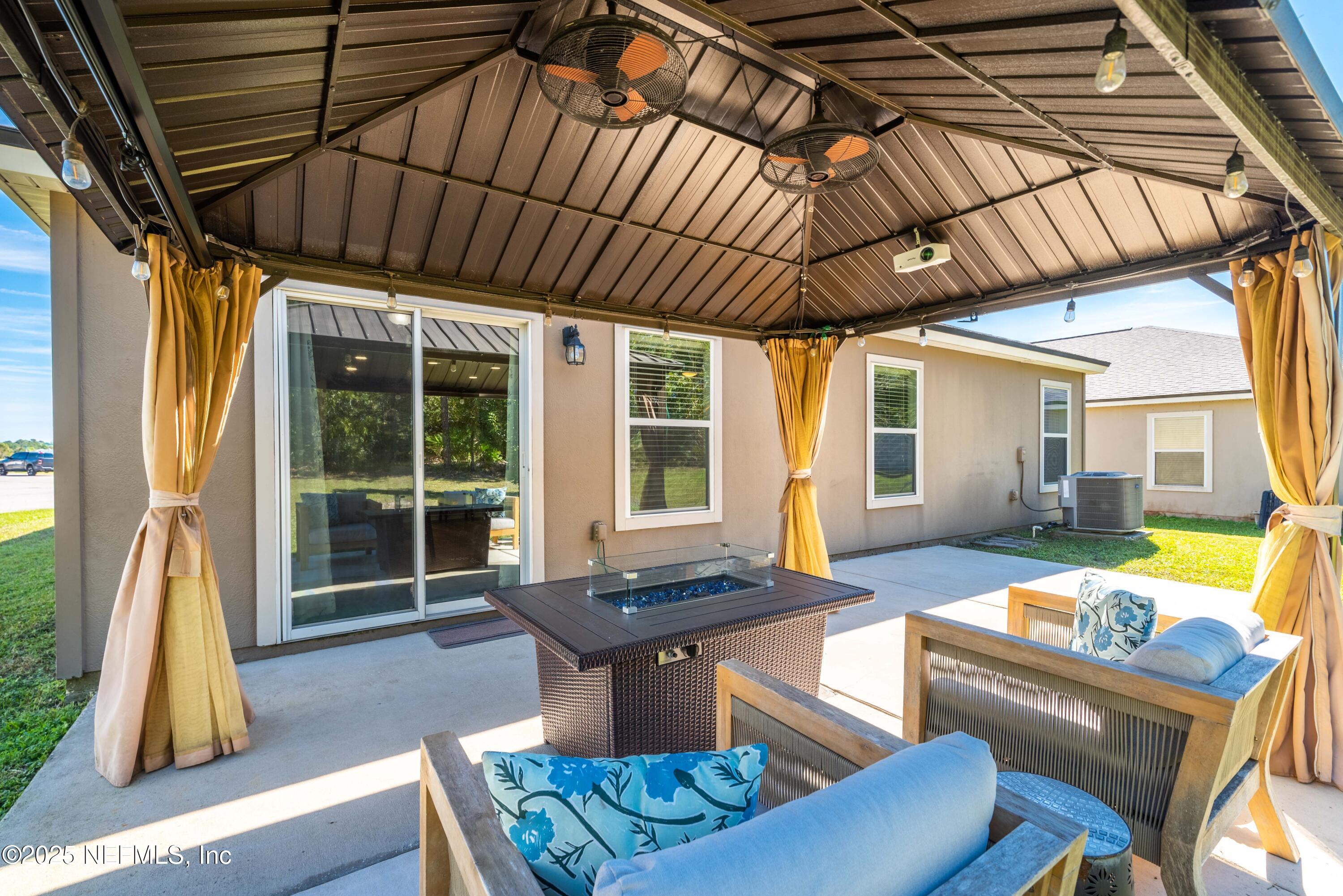 4060 GREAT FALLS Loop, Middleburg