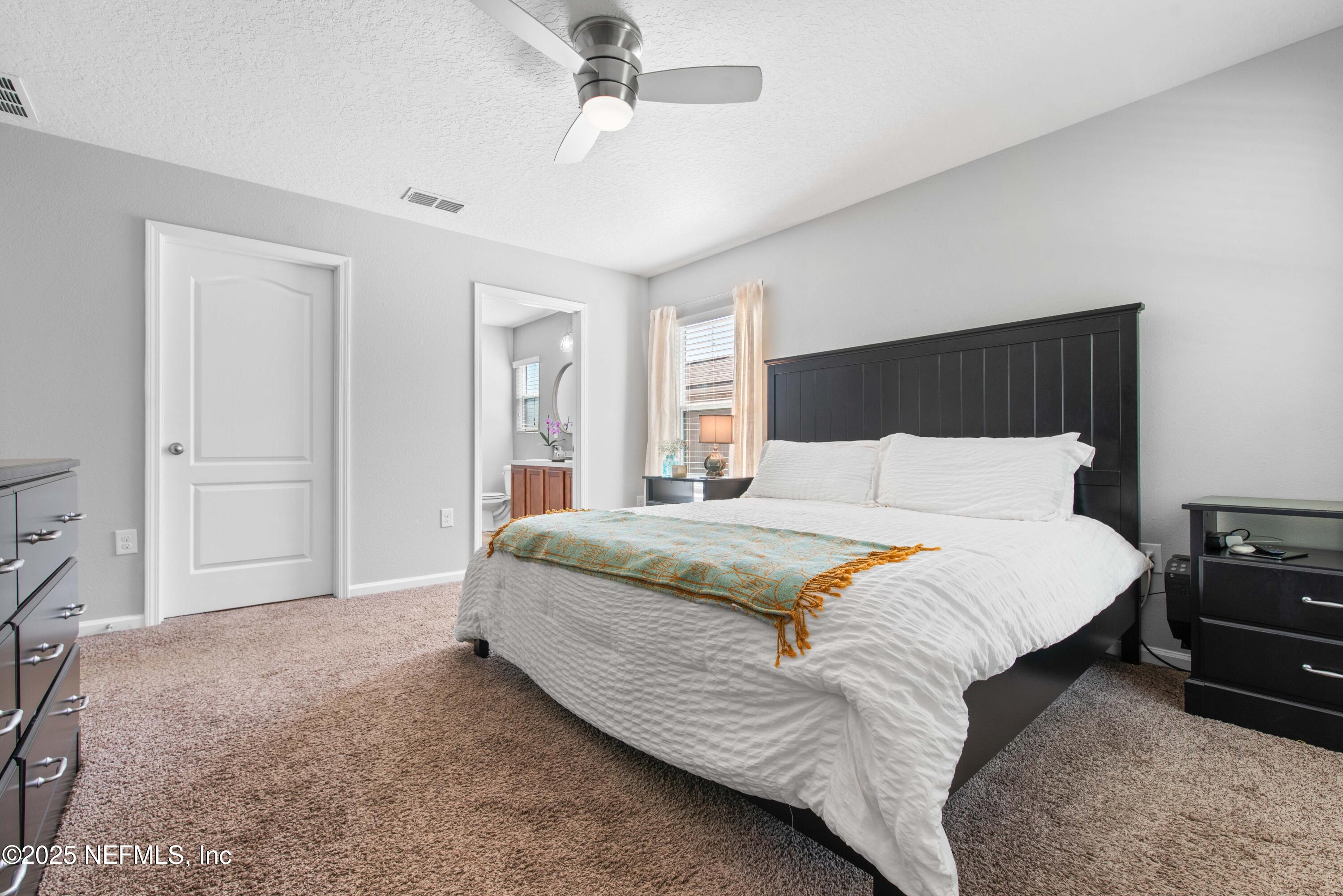 4060 GREAT FALLS Loop, Middleburg