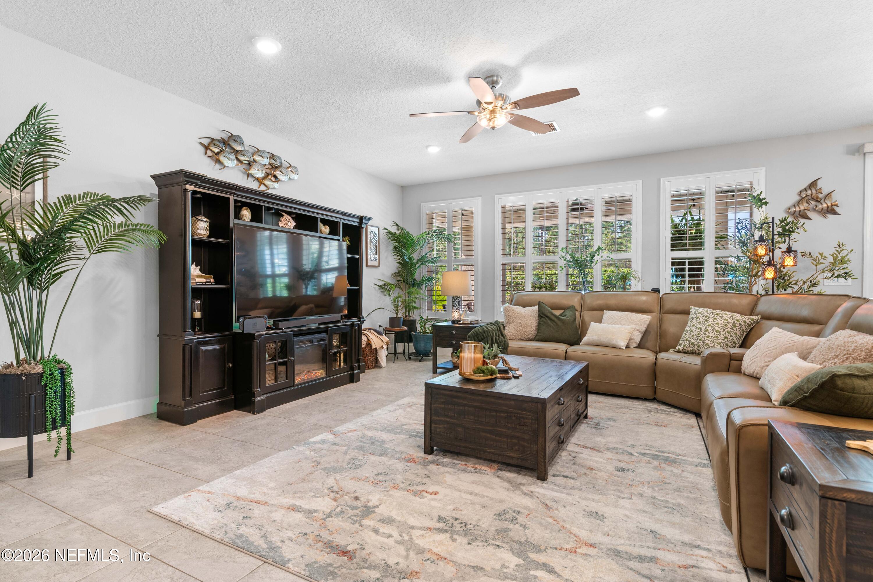 85021 MAJESTIC WALK Boulevard