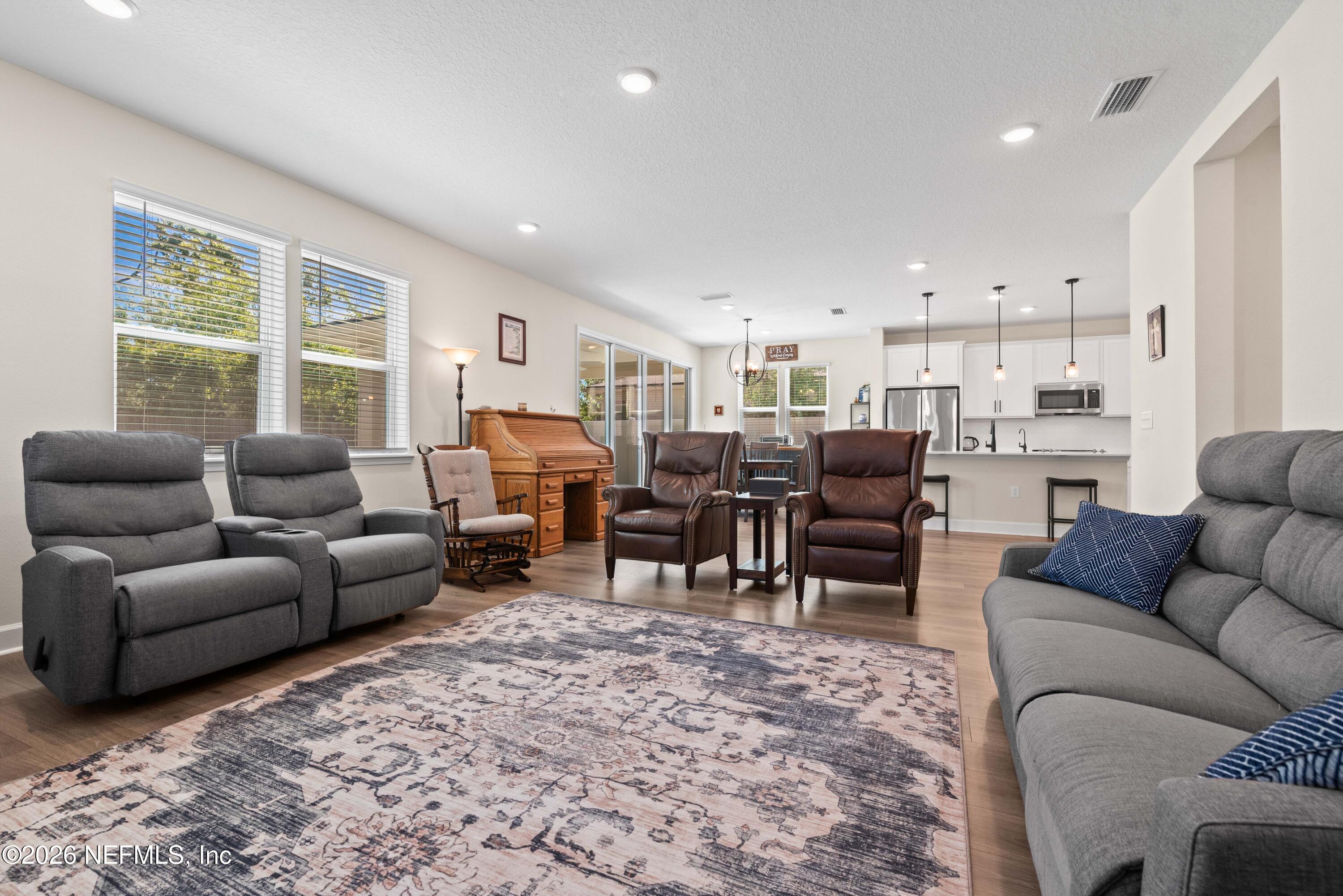 95402 WOODBRIDGE Parkway