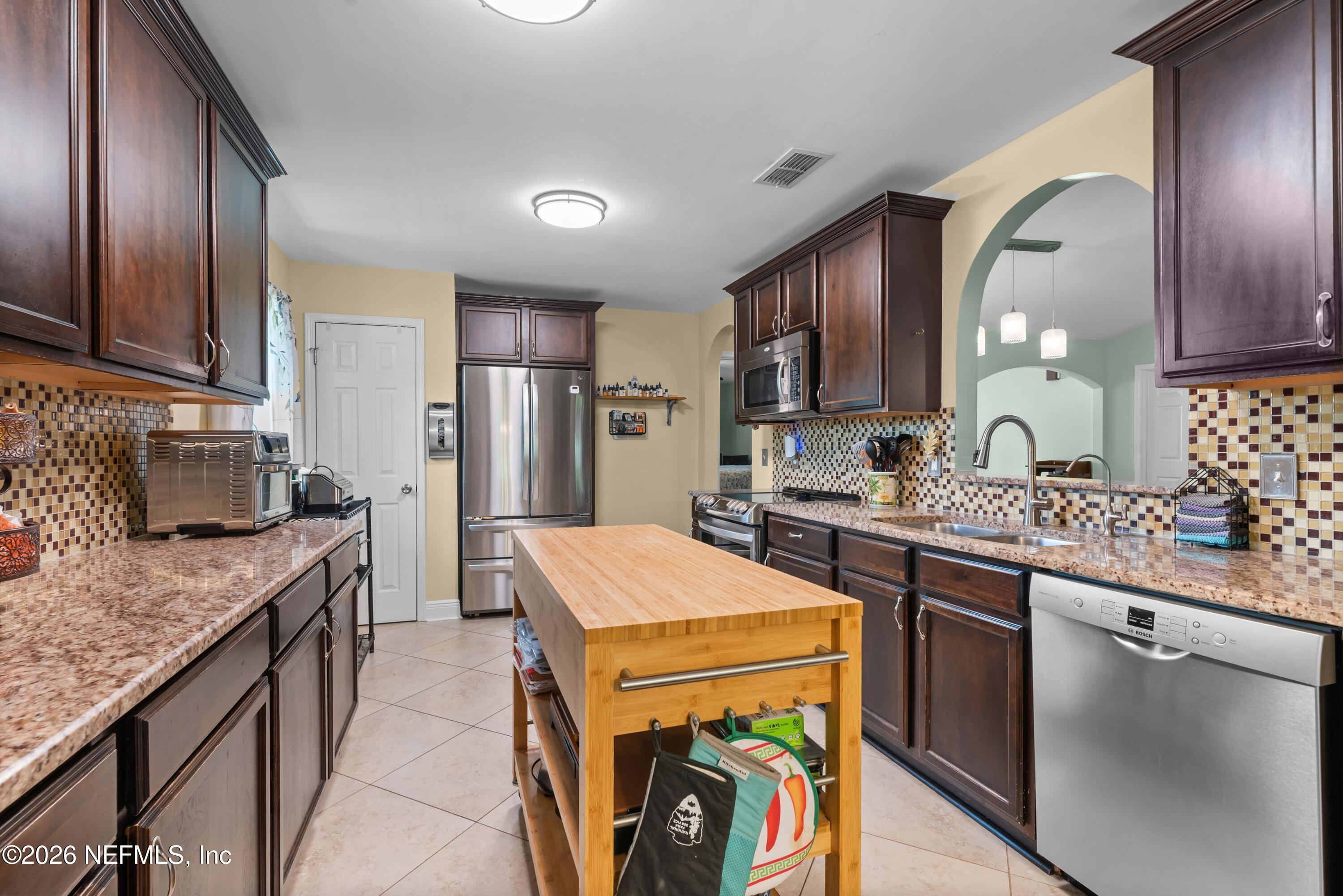 12131 BANYAN TREE Drive