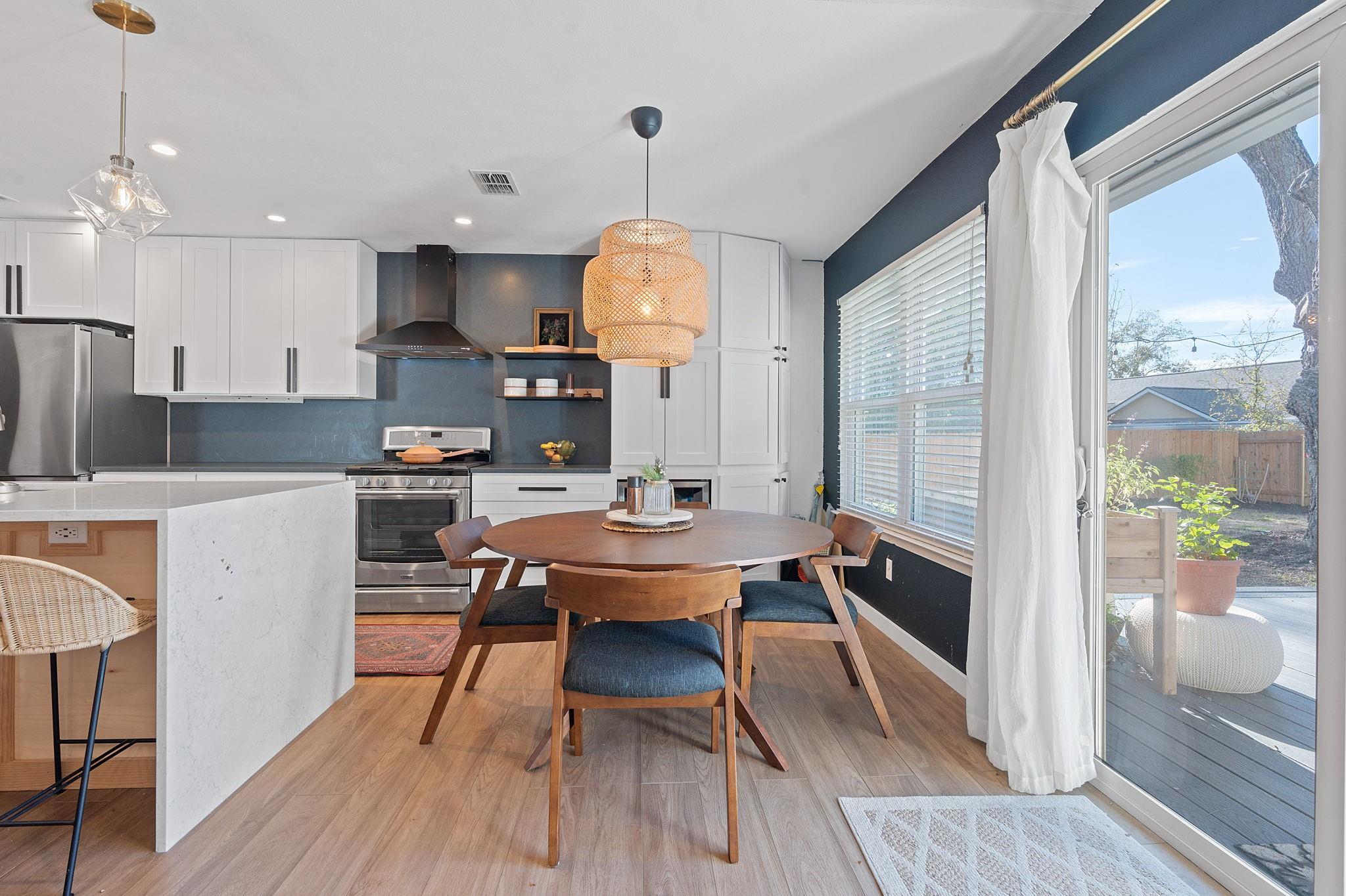 4916 Transit CIR