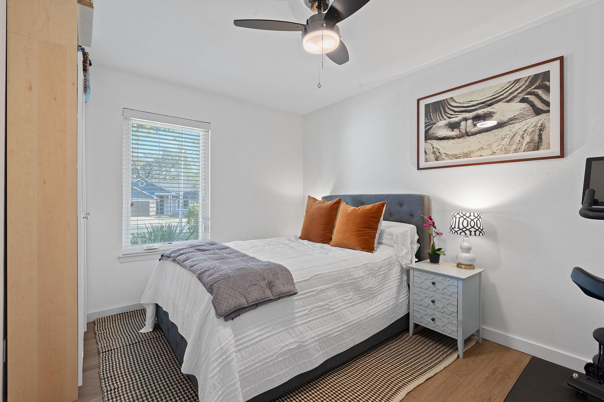 4916 Transit CIR